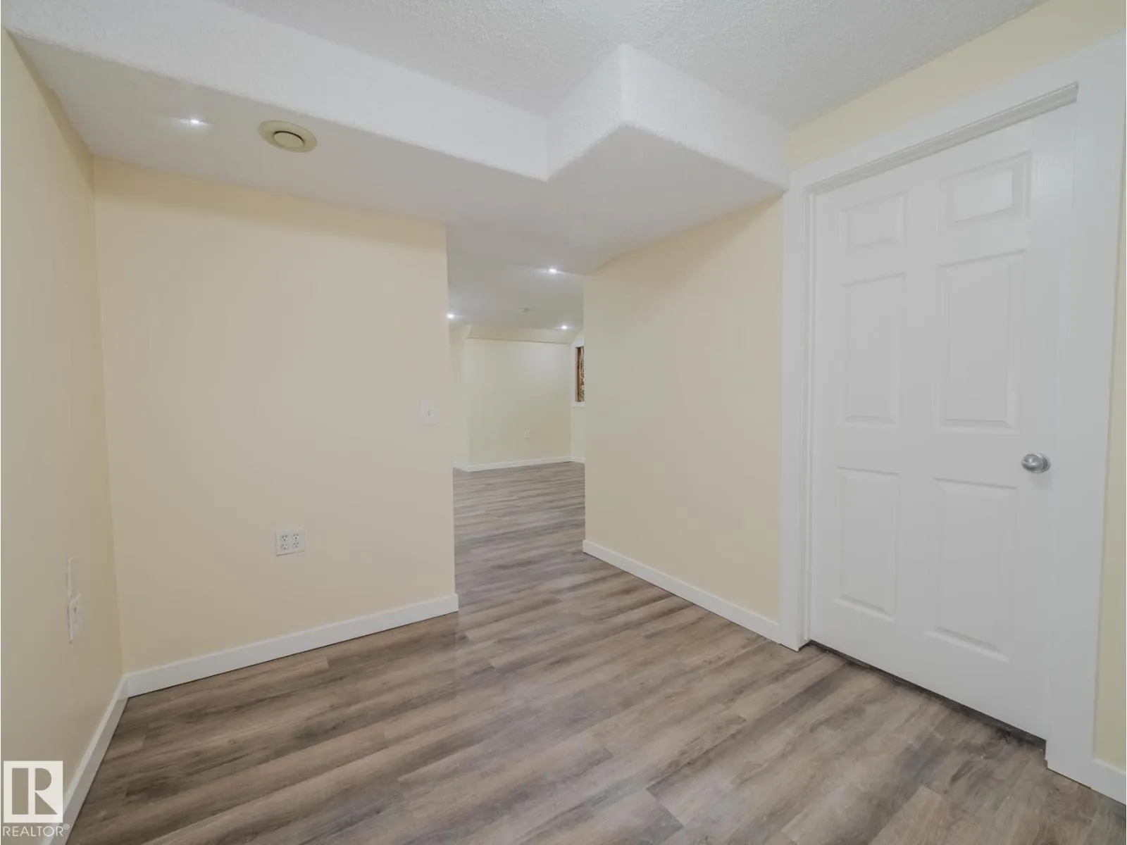 15013 135A ST NW