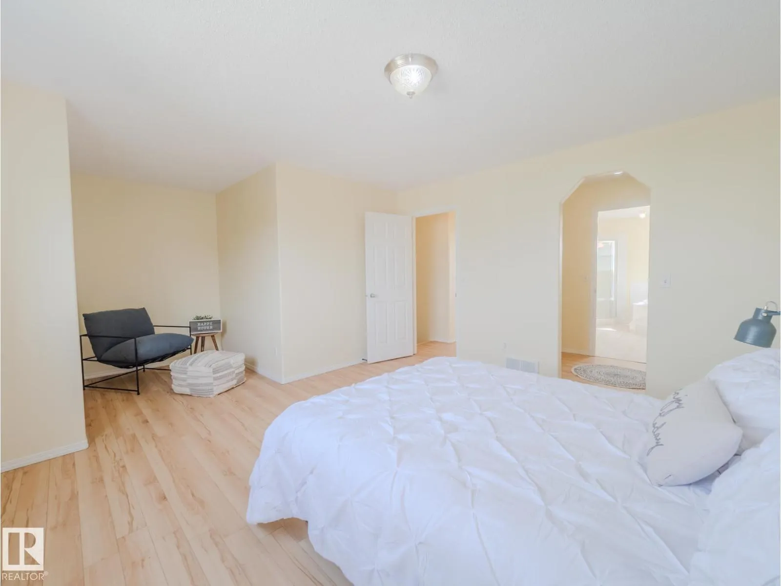 15013 135A ST NW
