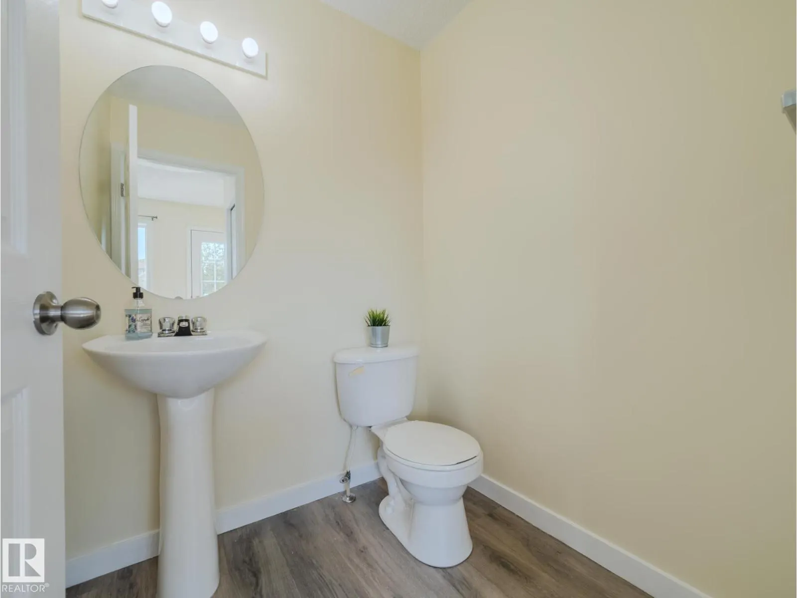15013 135A ST NW