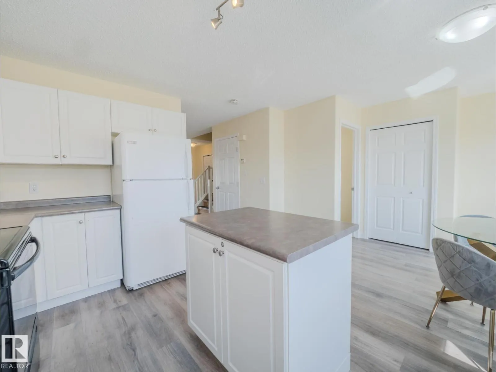 15013 135A ST NW
