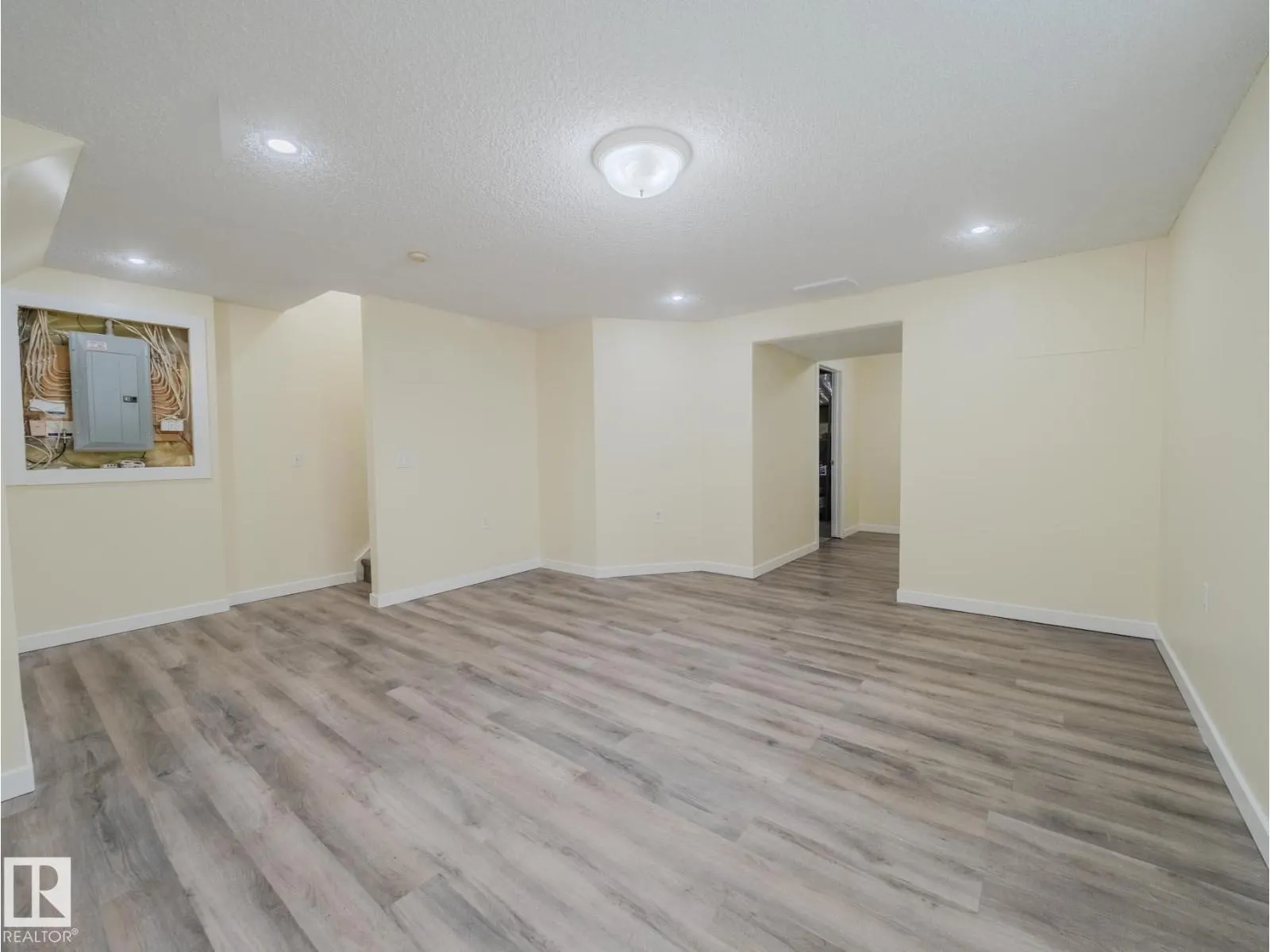 15013 135A ST NW