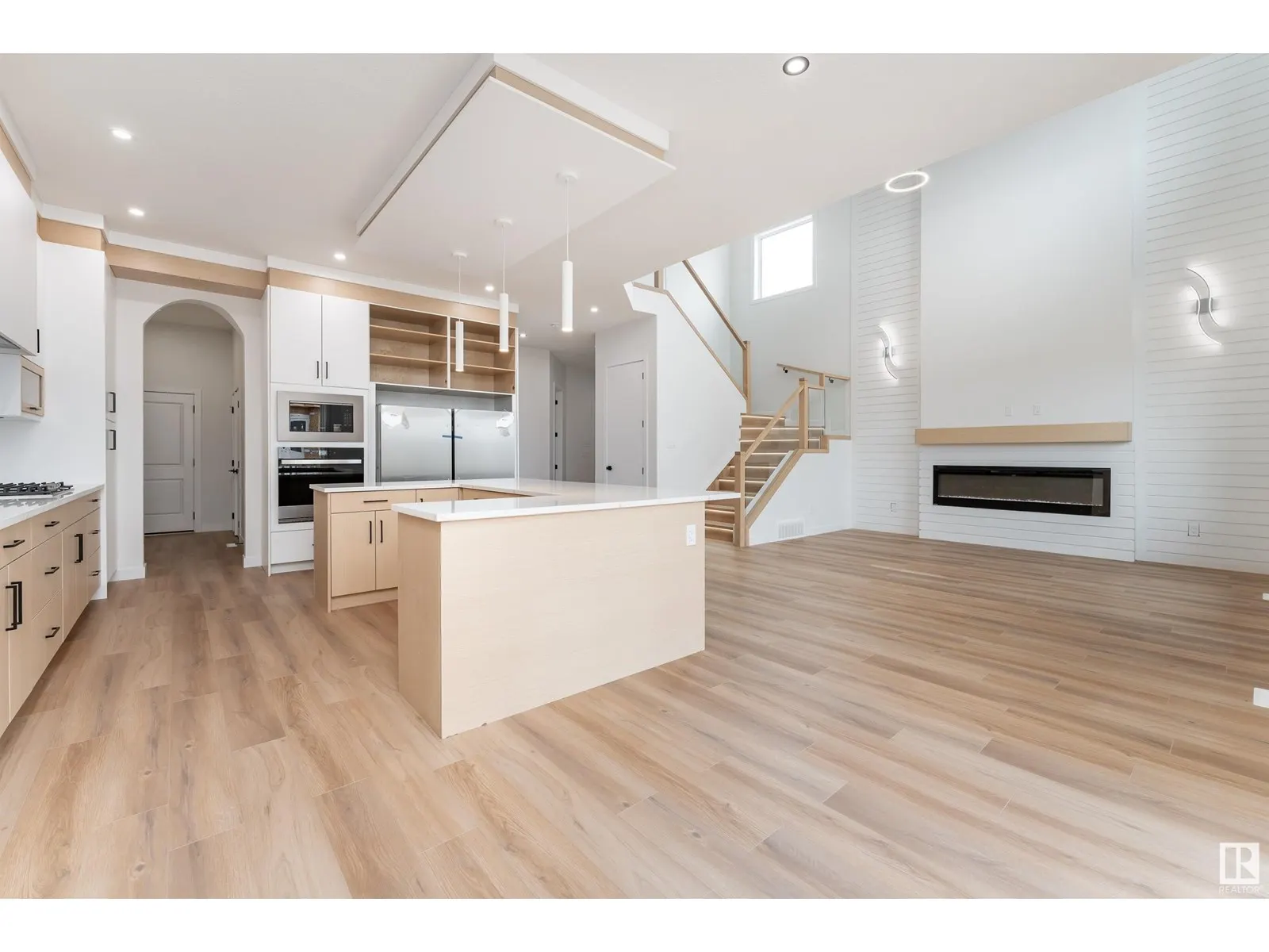 147 GRAYBRIAR DR