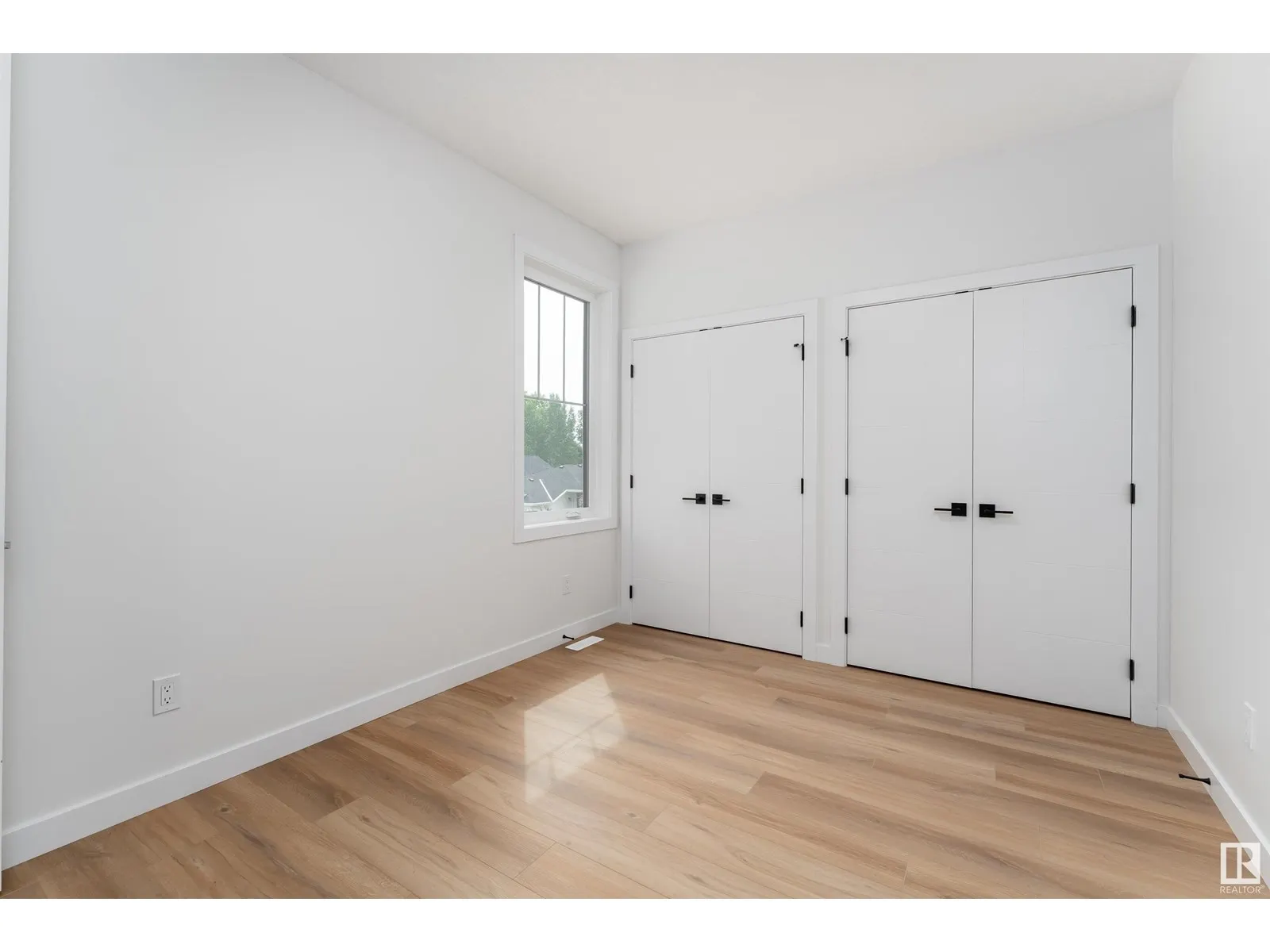 147 GRAYBRIAR DR