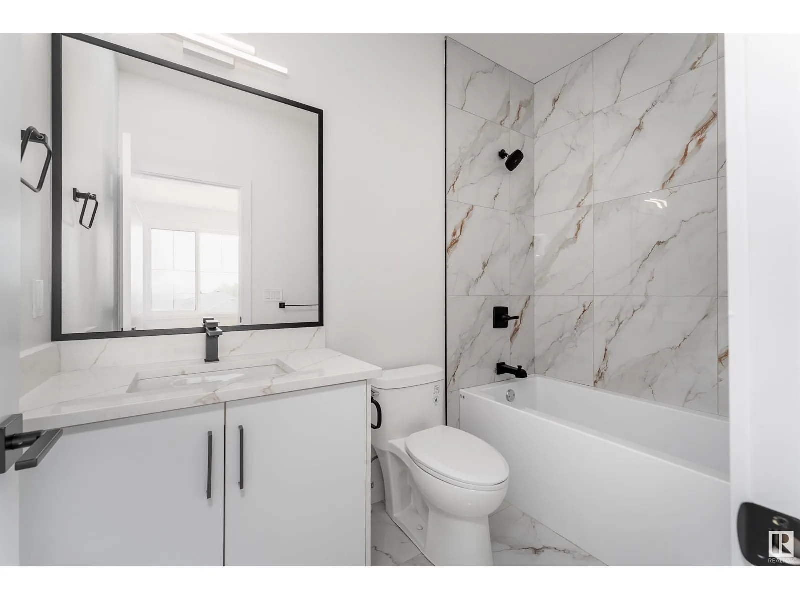 147 GRAYBRIAR DR