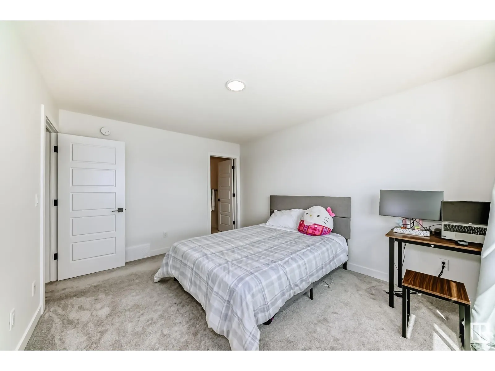 54 Sienna Blvd