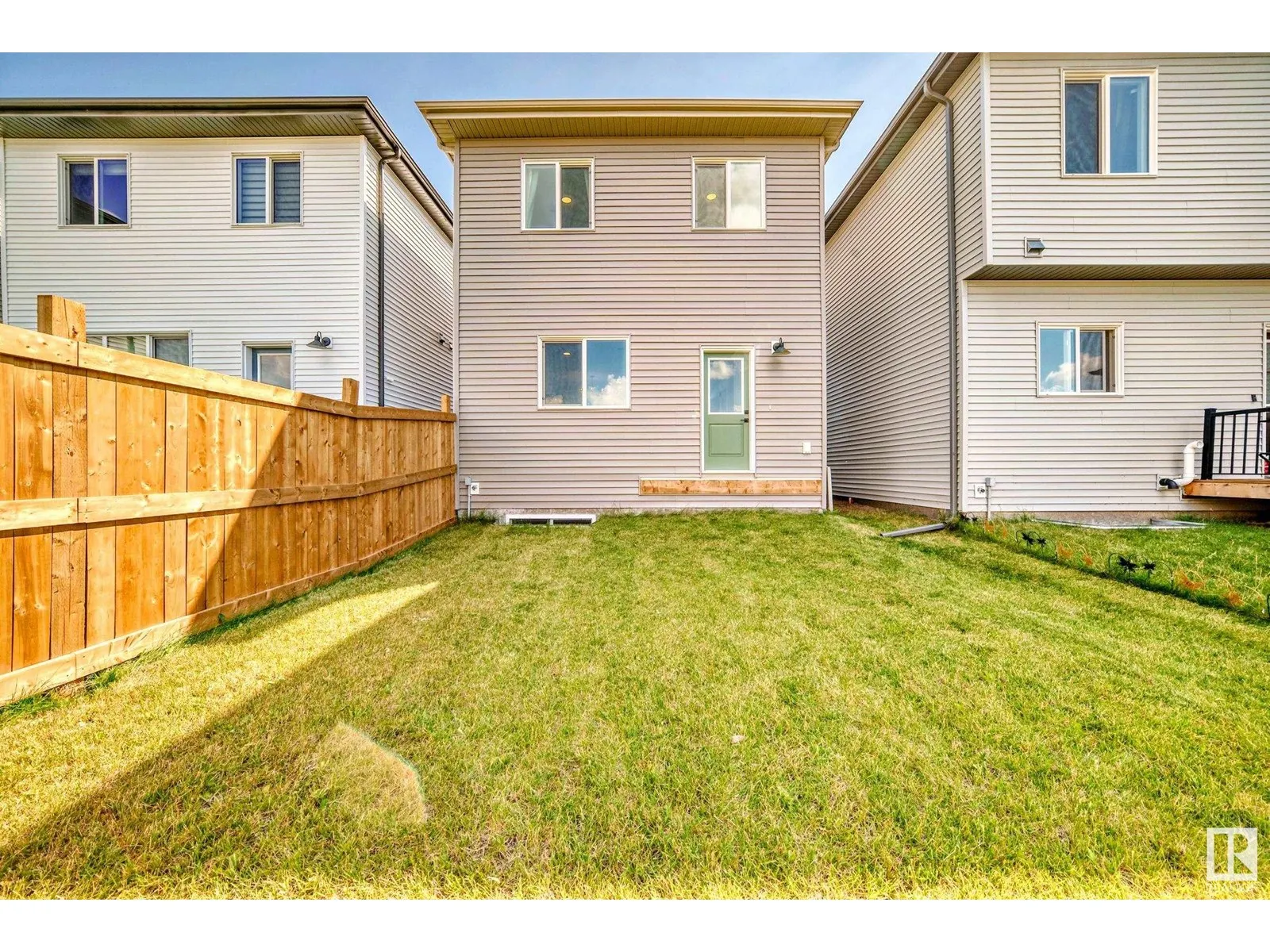 54 Sienna Blvd