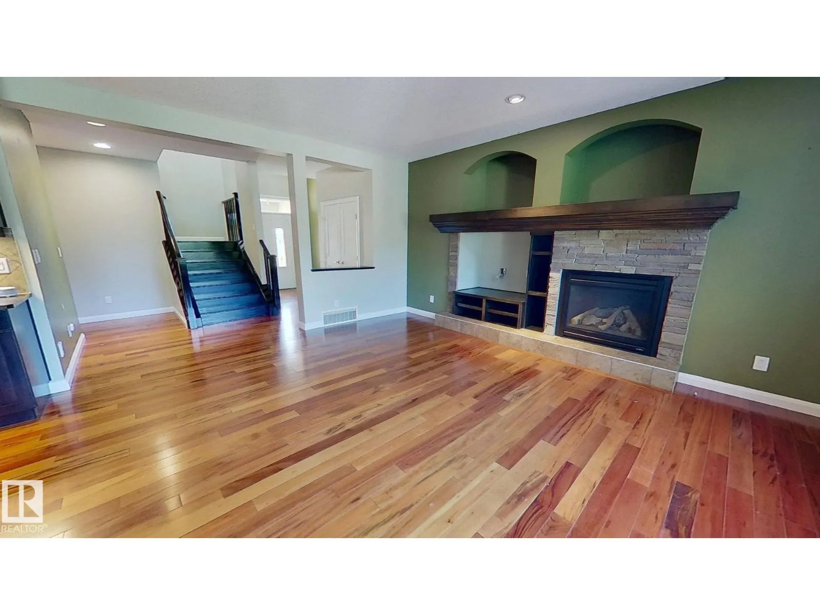 5168 SUNVIEW DR