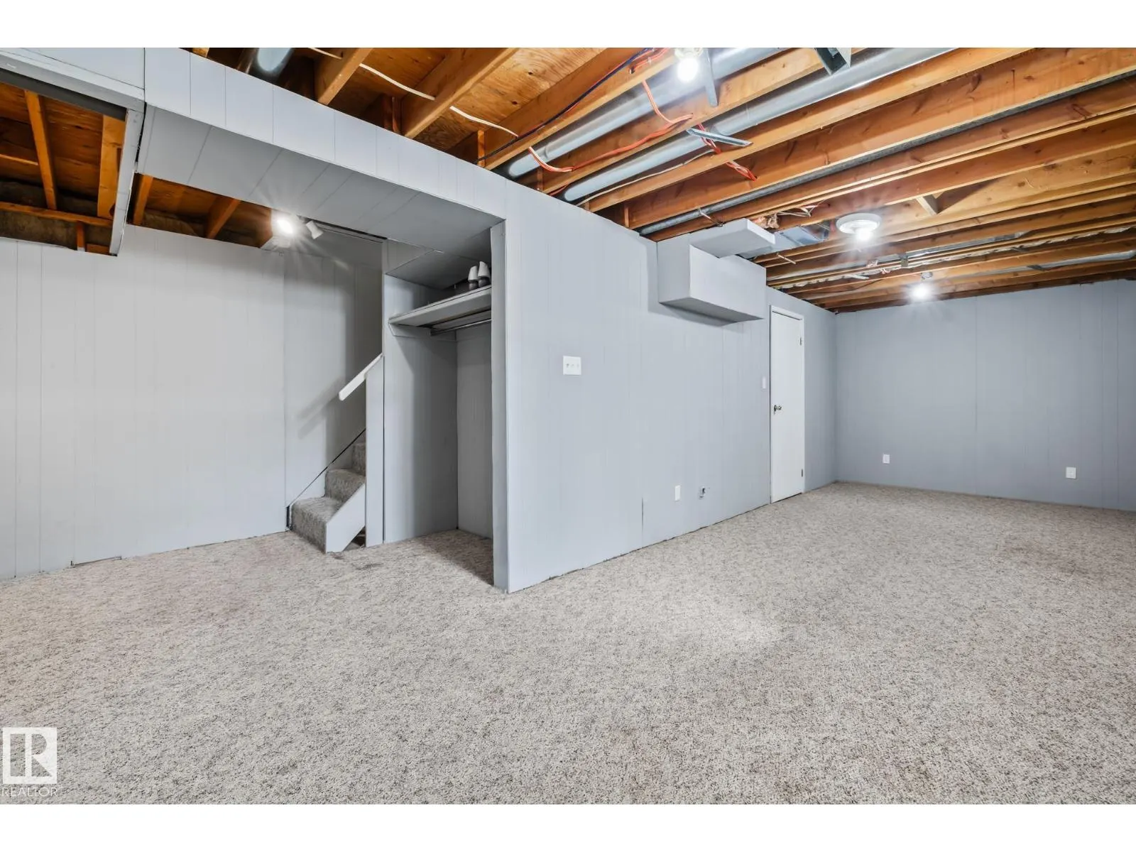 2B CLAREVIEW VG NW