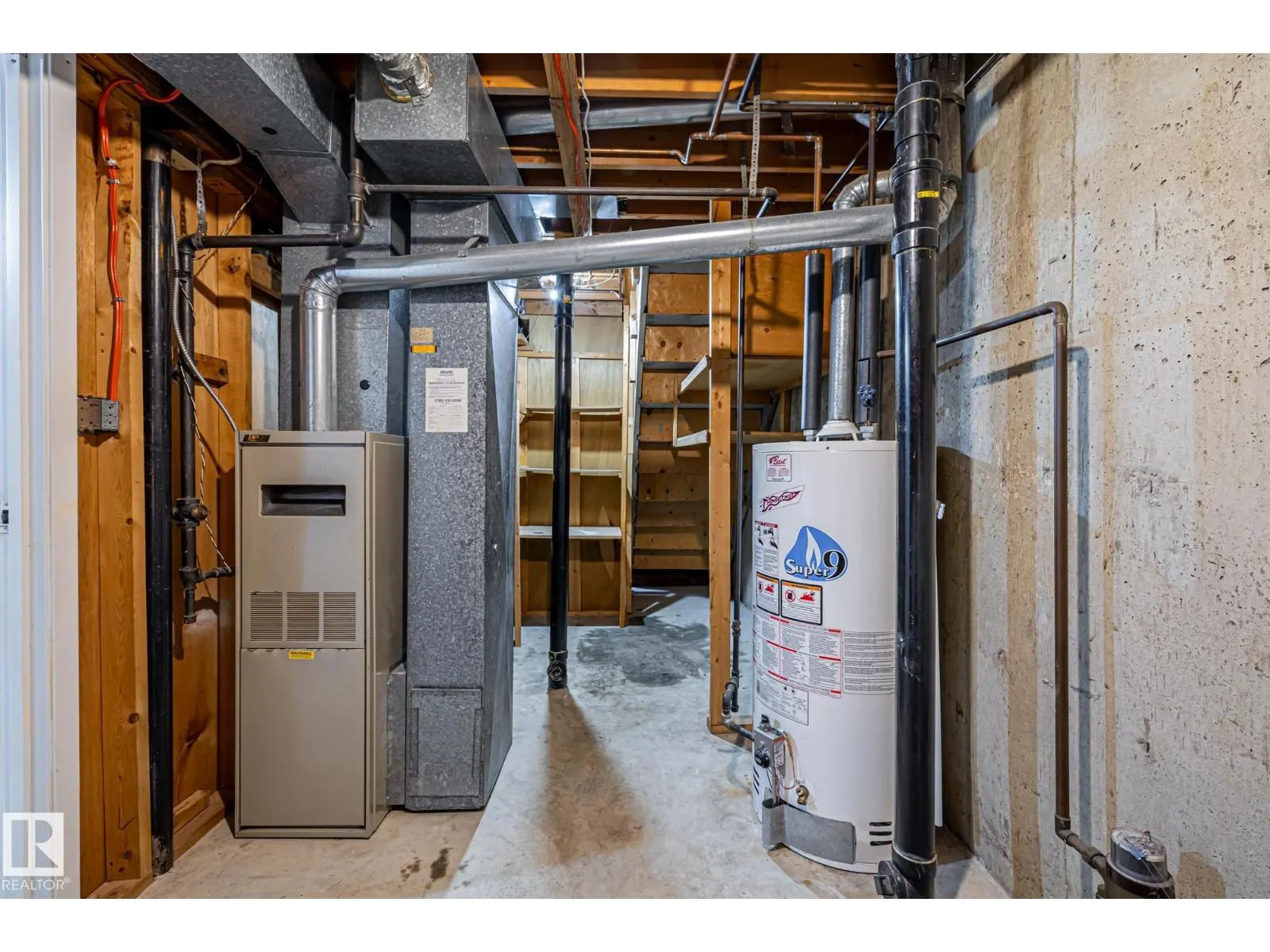 2B CLAREVIEW VG NW