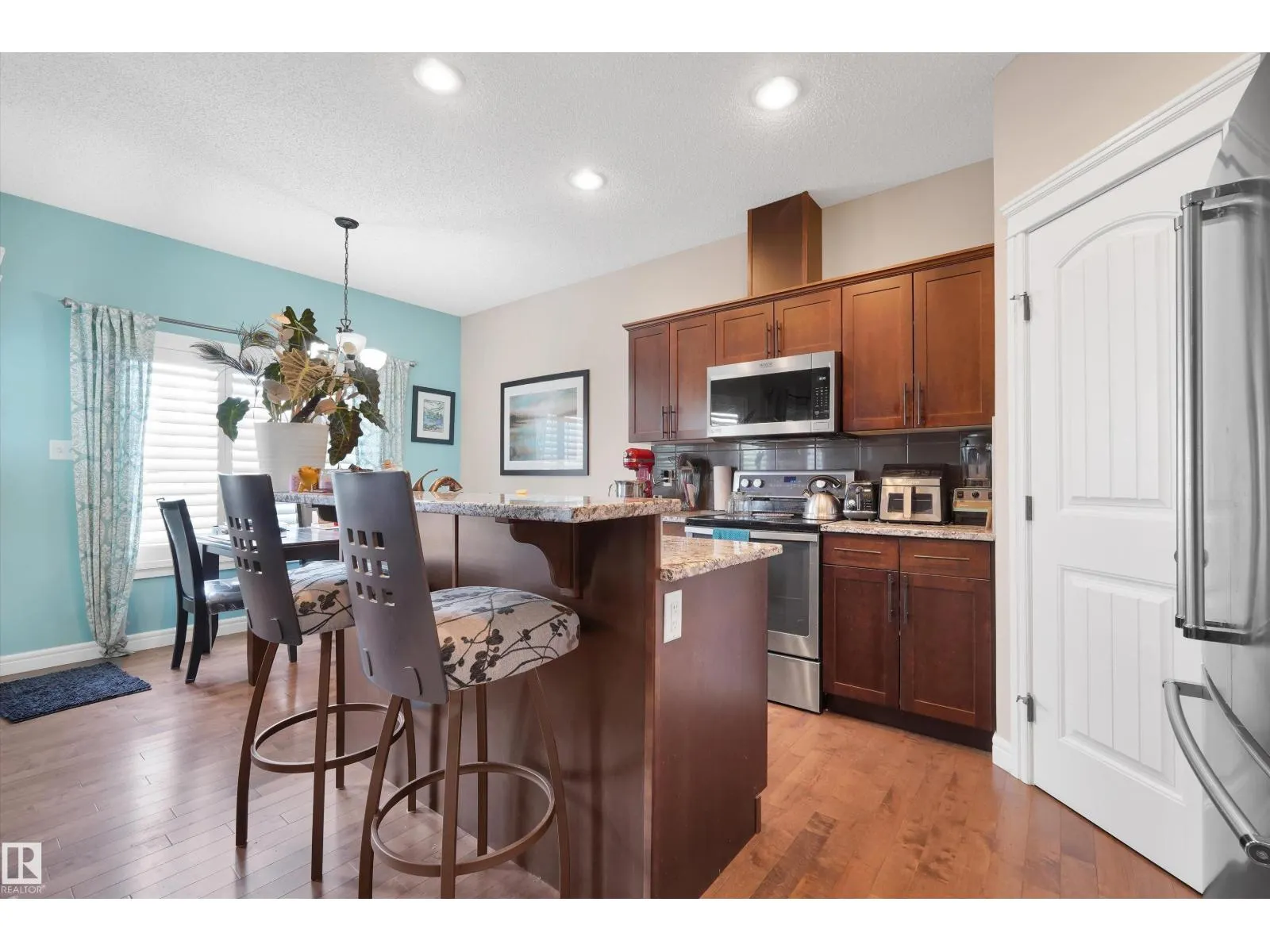 44 WOODBRIDGE LI