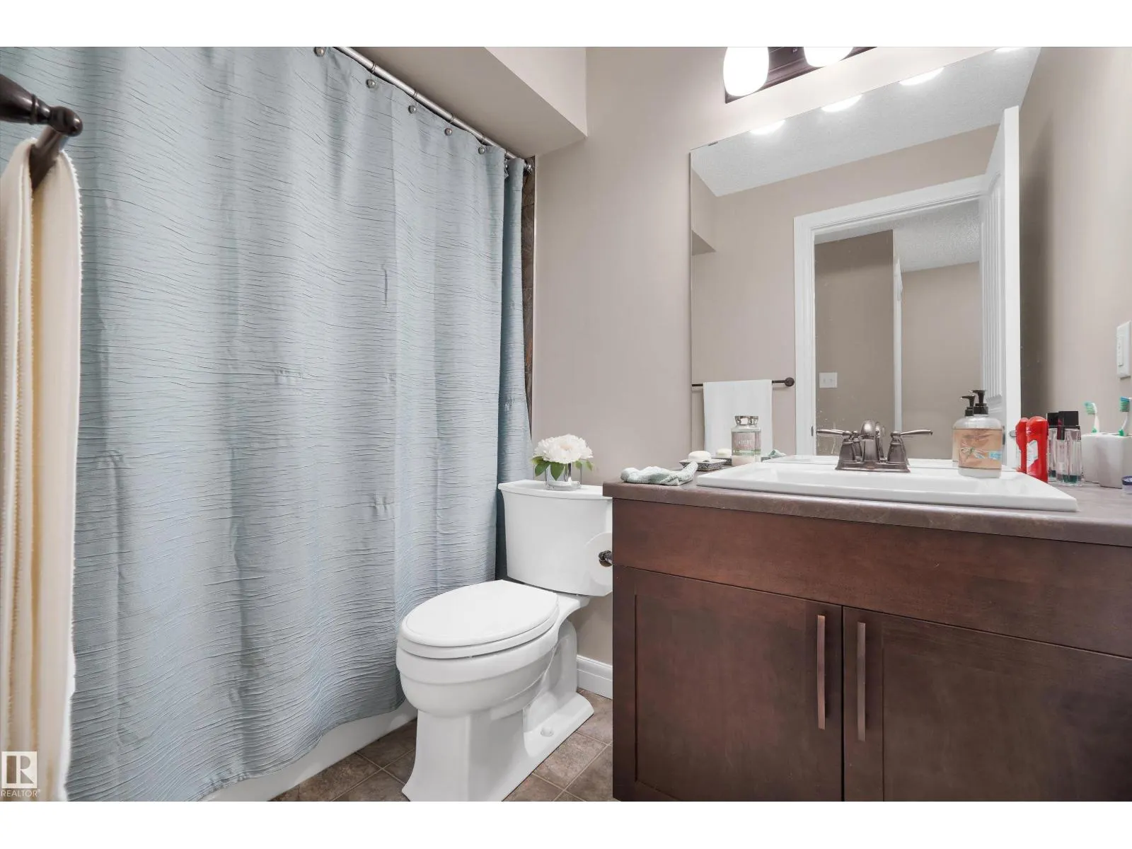 44 WOODBRIDGE LI