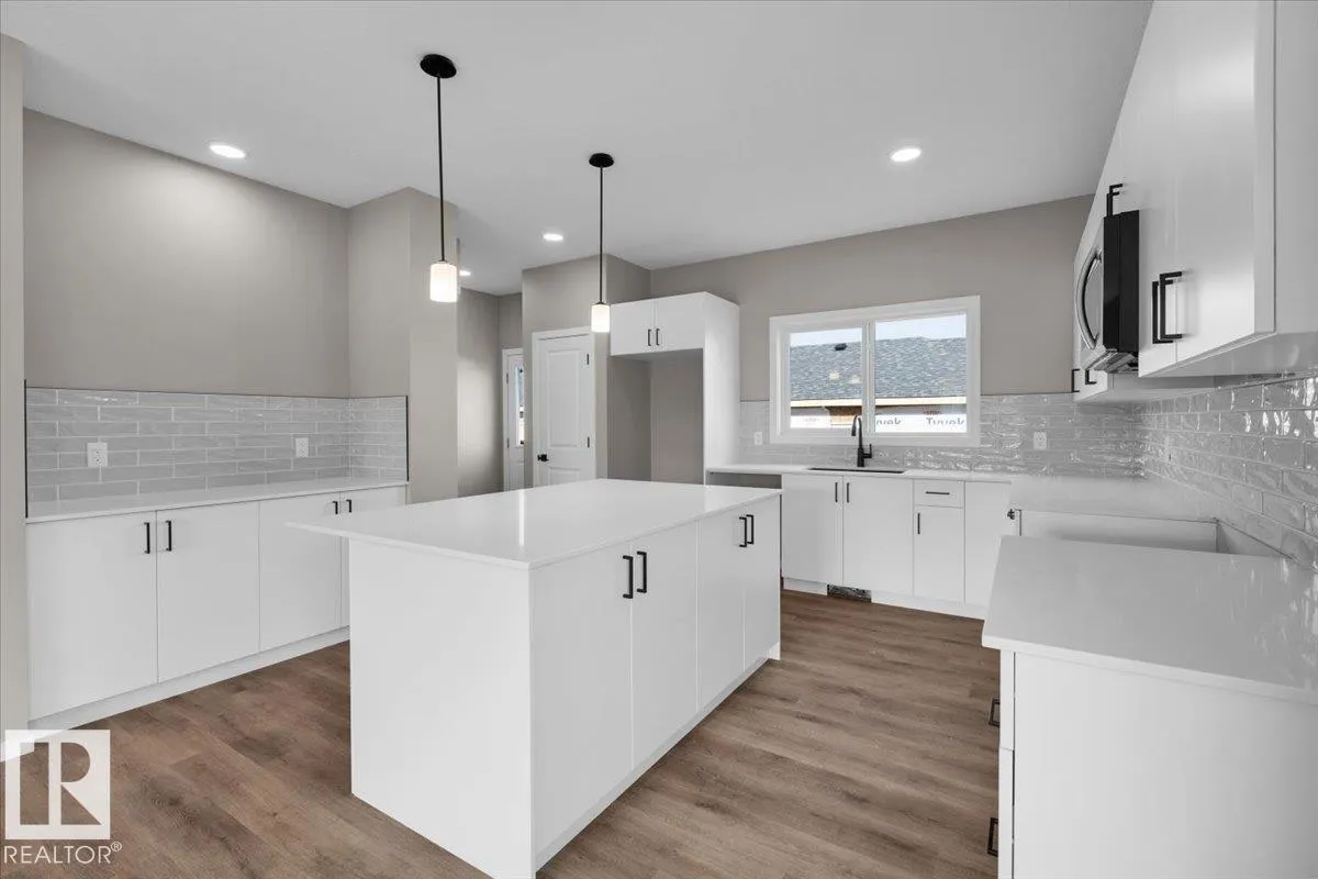 81 BRICKYARD DR