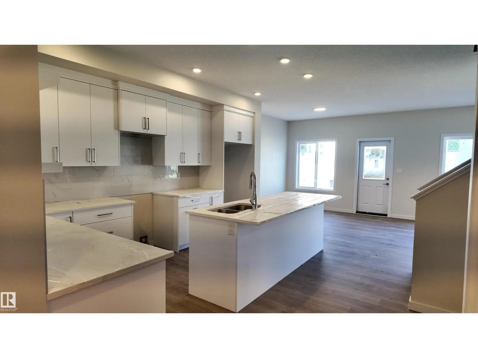 2368 Muckleplum WY SW
