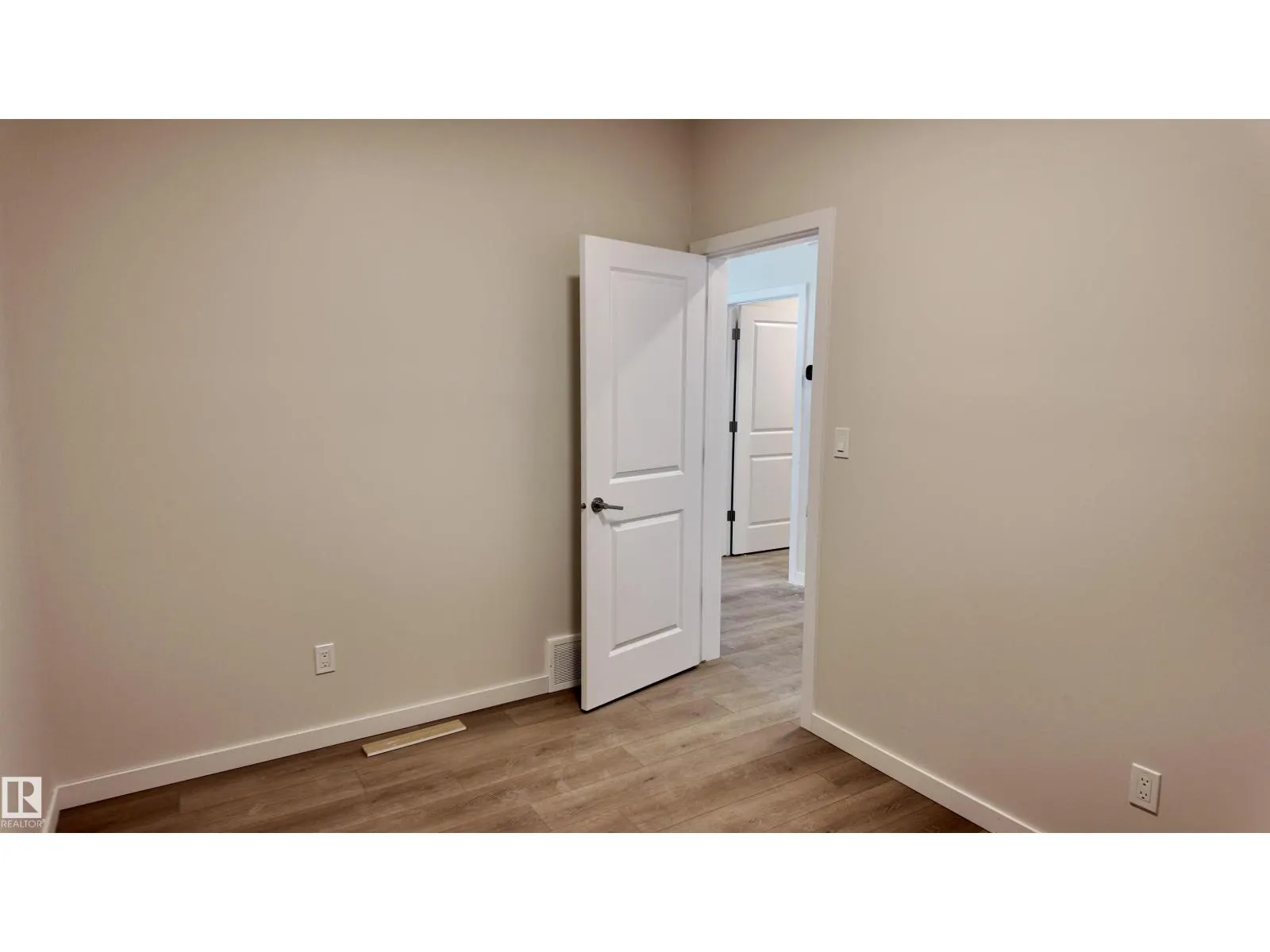 2368 Muckleplum WY SW