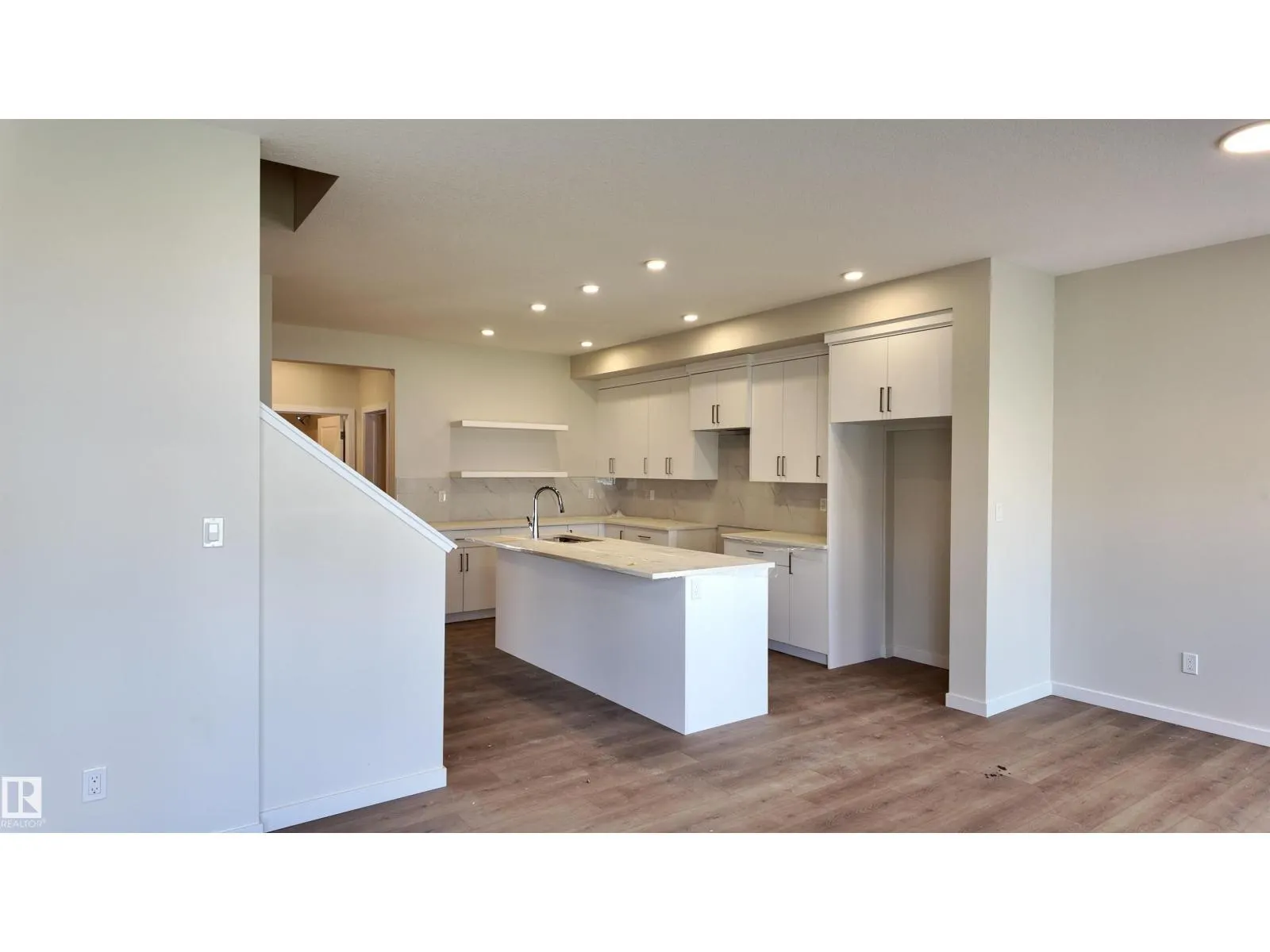 2368 Muckleplum WY SW
