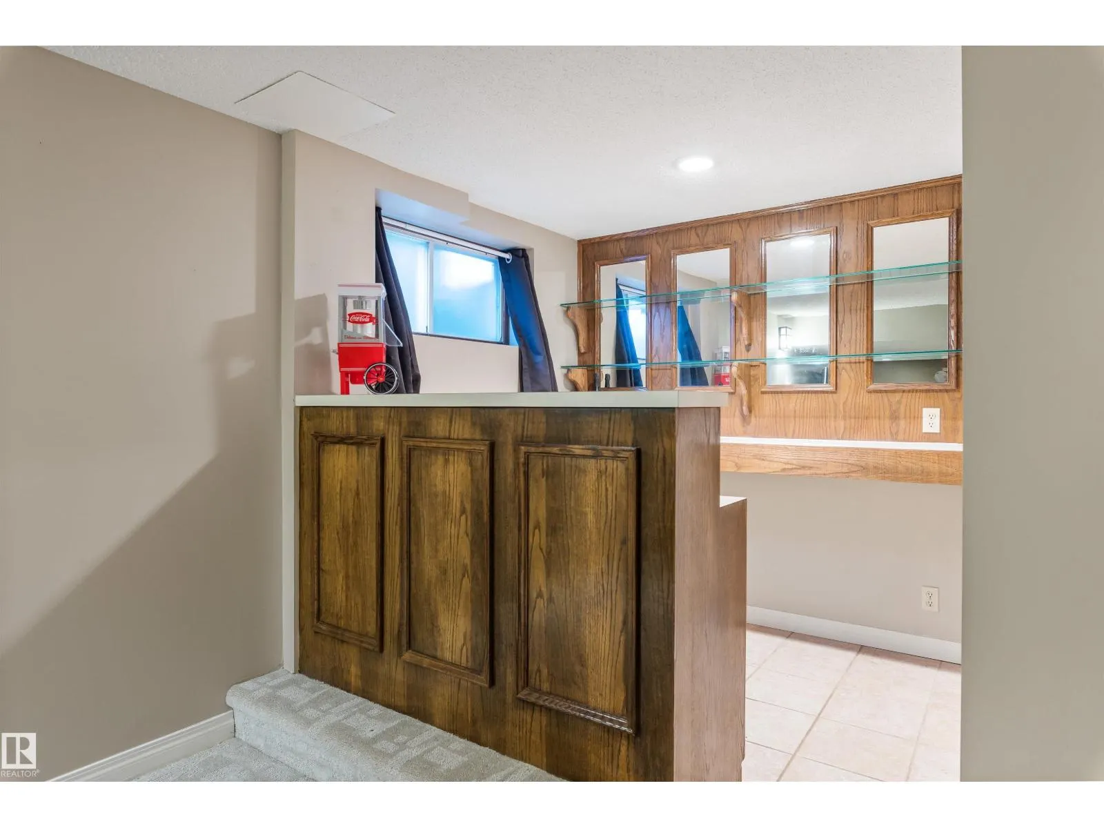 81 LANGHOLM DR