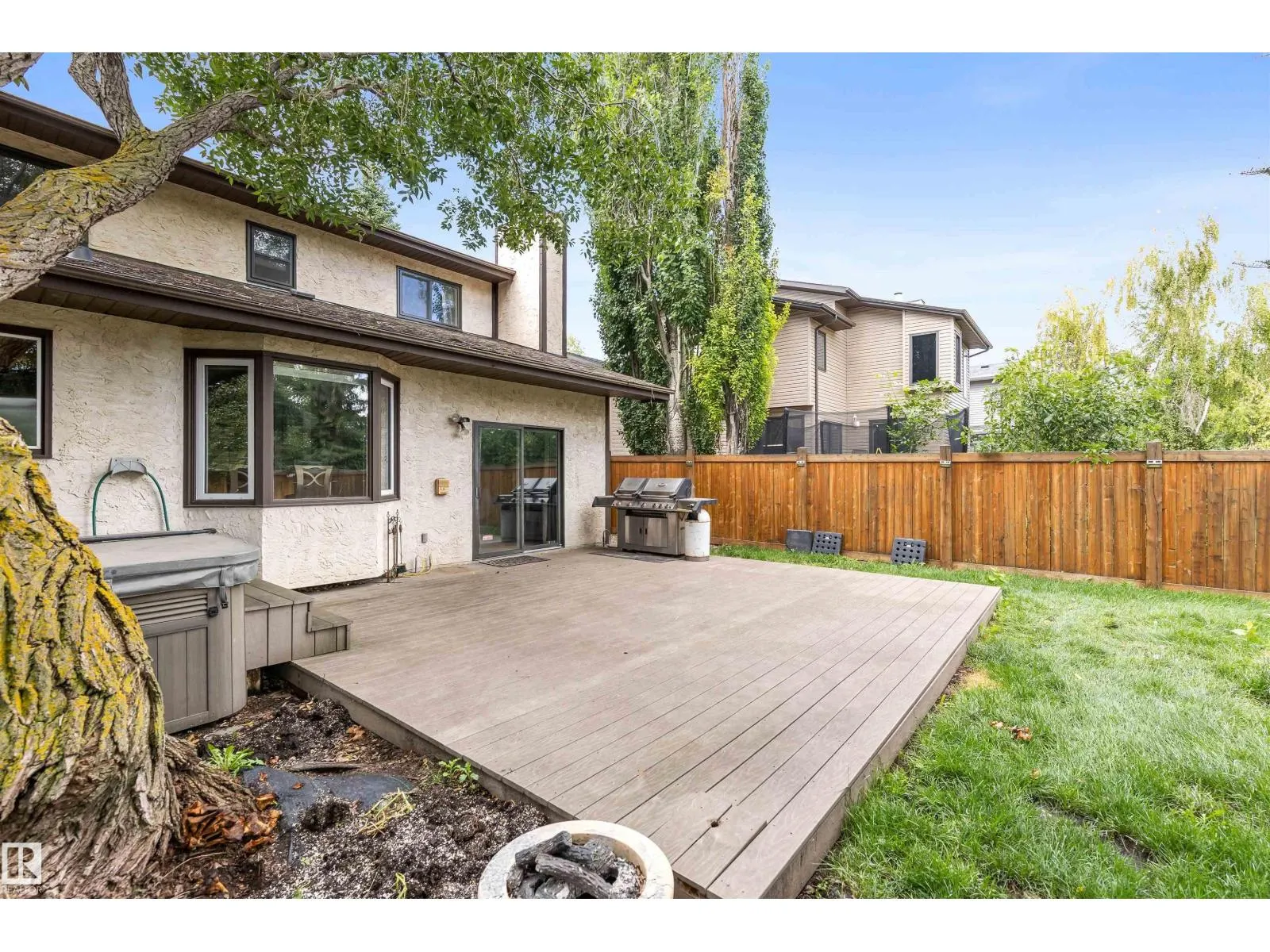 81 LANGHOLM DR
