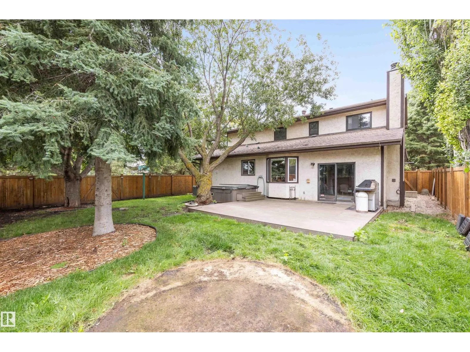 81 LANGHOLM DR