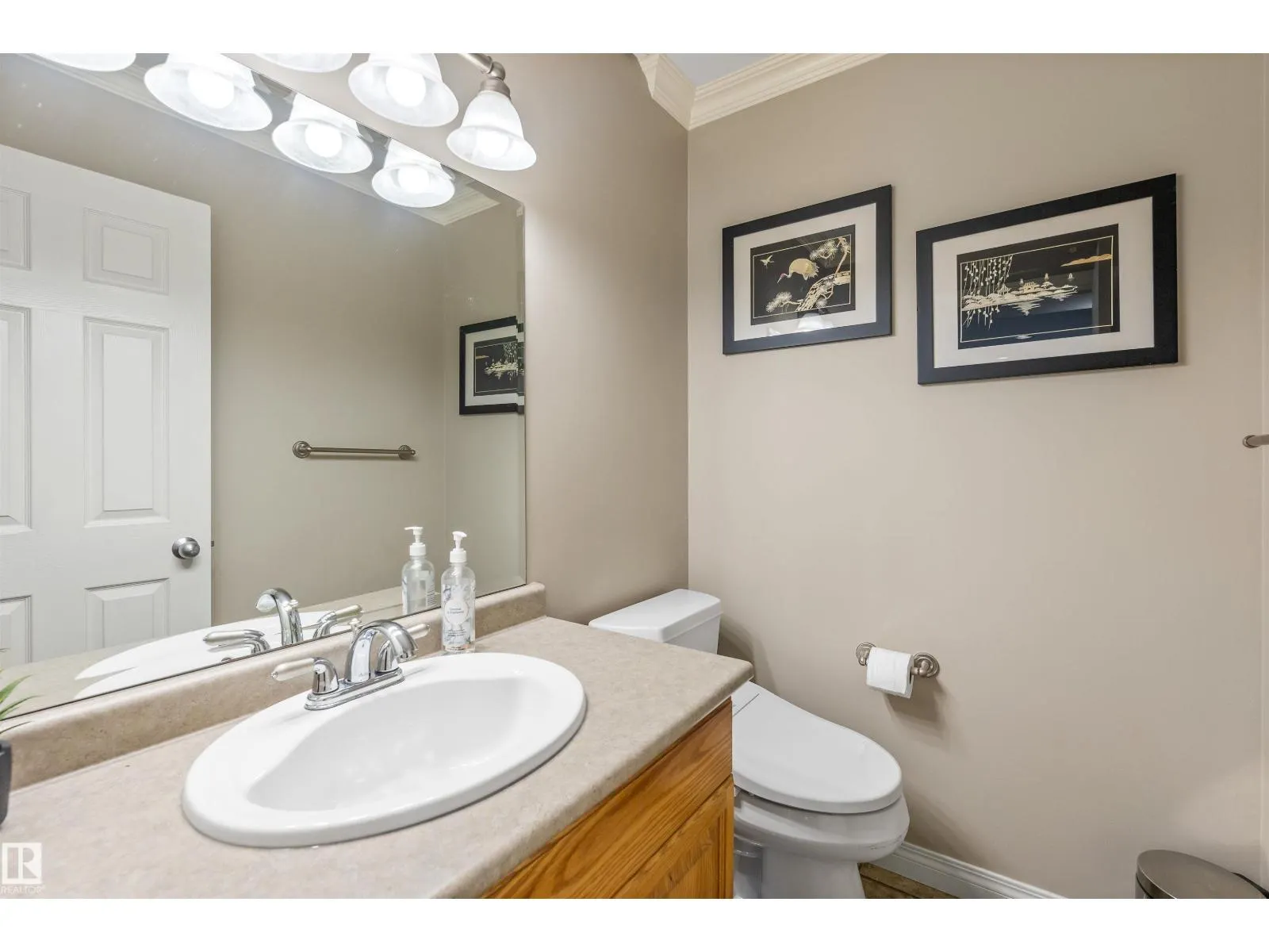 81 LANGHOLM DR