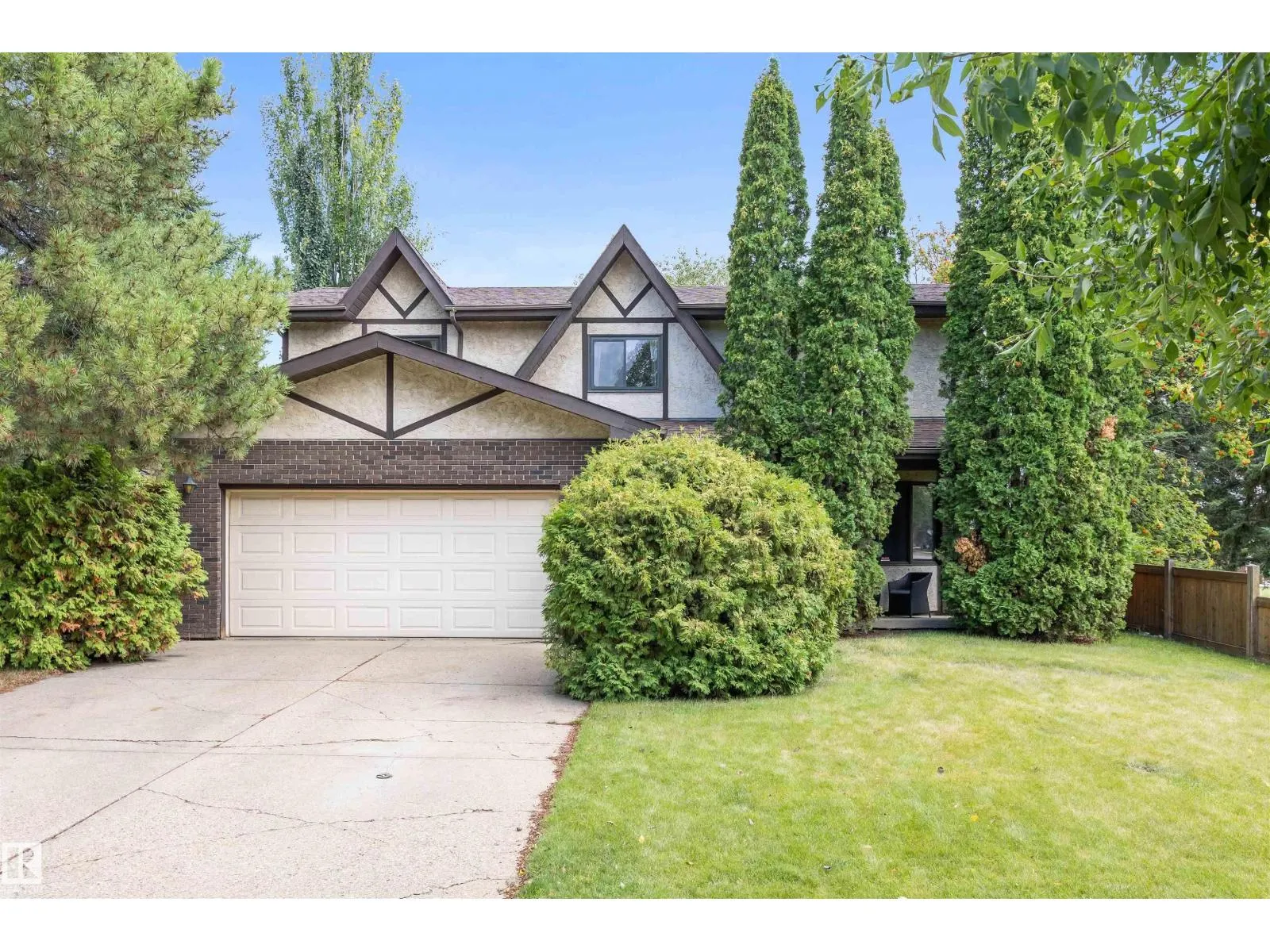 81 LANGHOLM DR