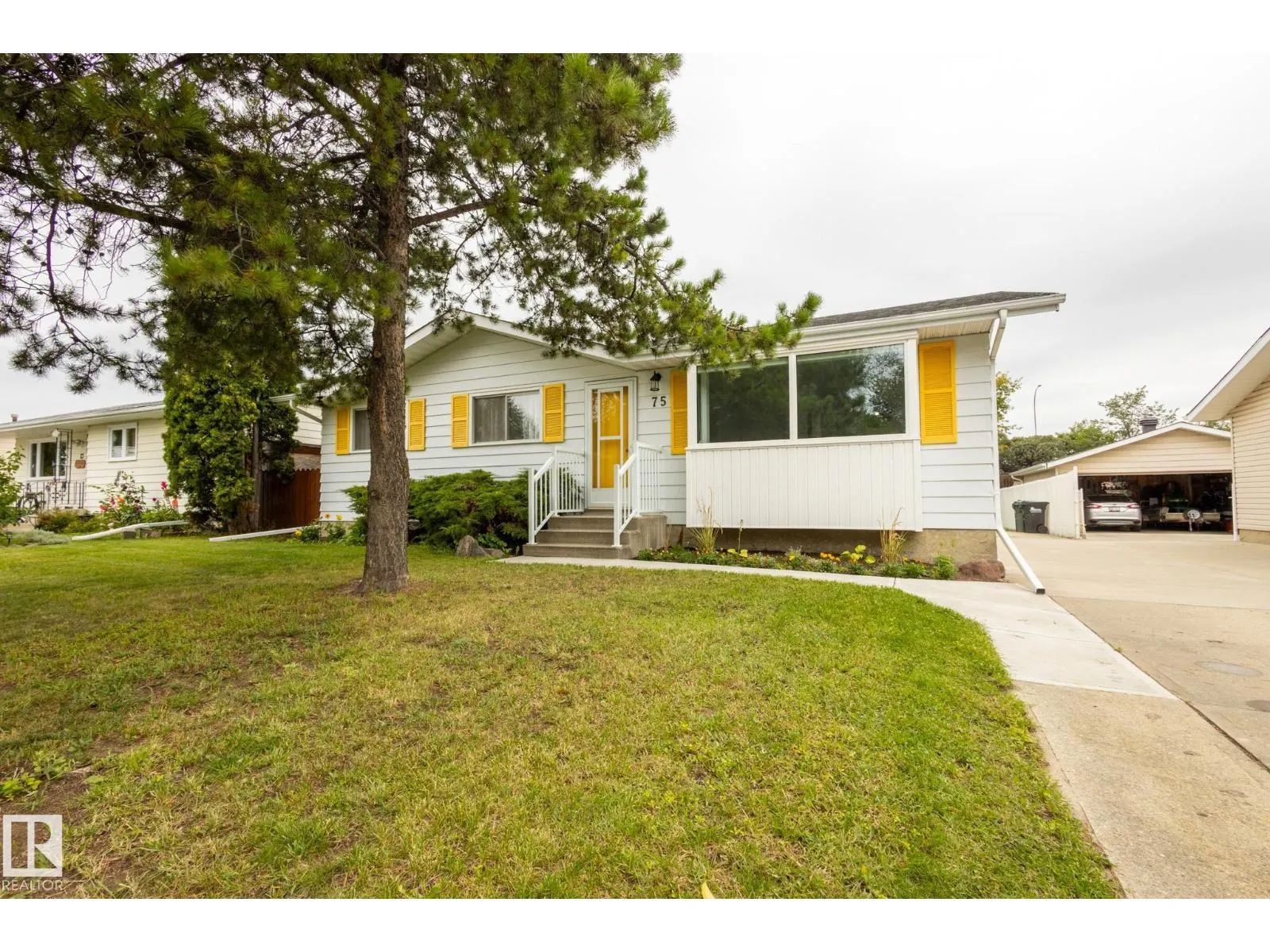 75 MARION DR