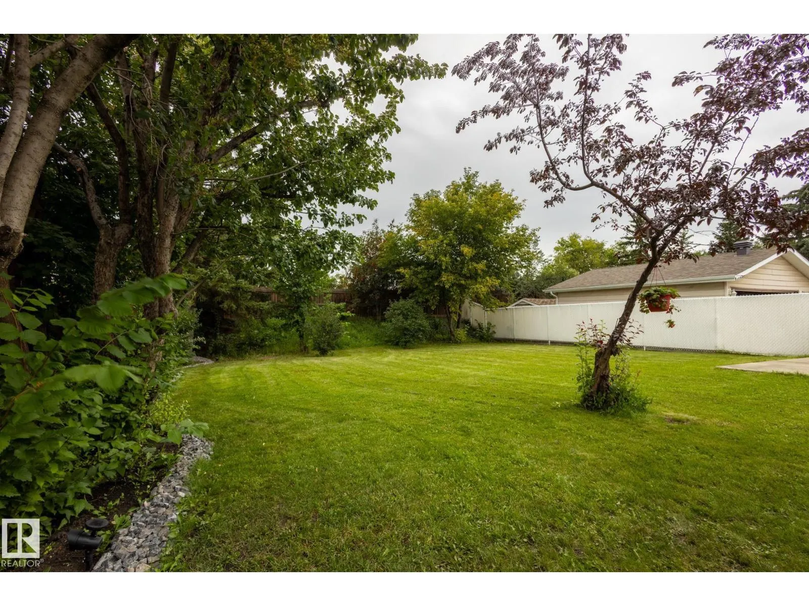 75 MARION DR