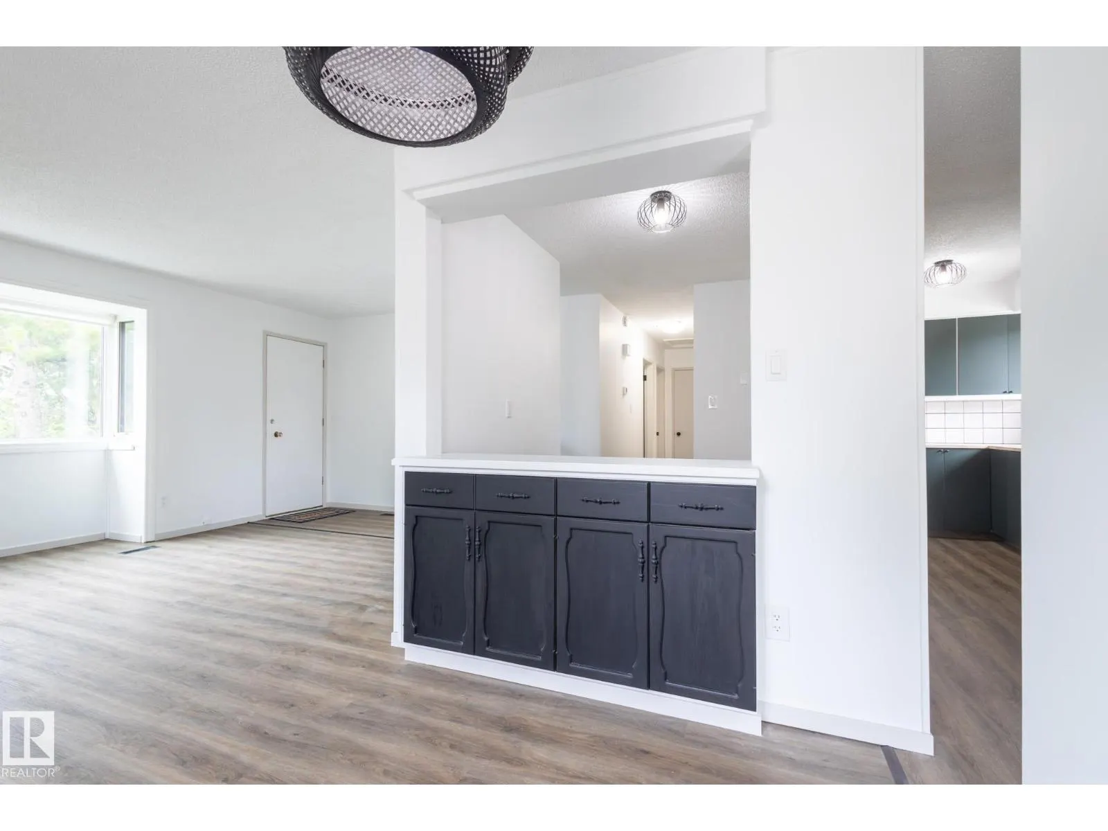 75 MARION DR