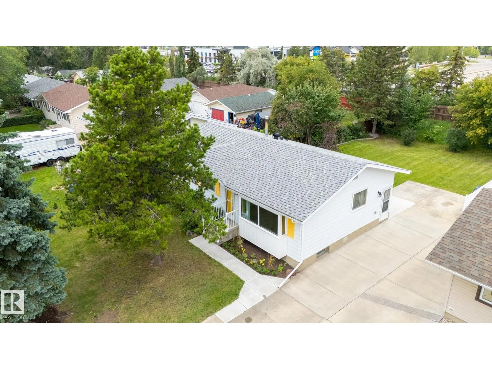 75 MARION DR