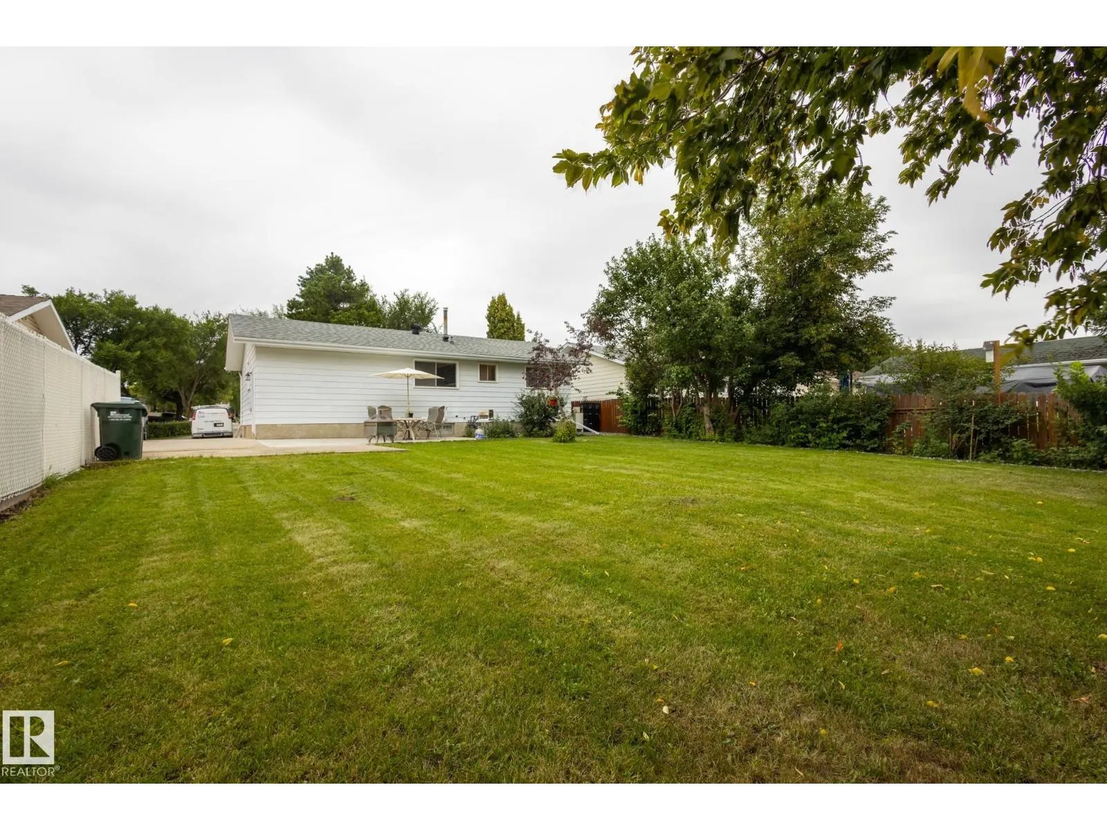 75 MARION DR