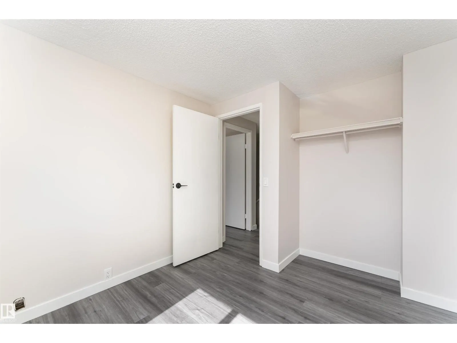 1244 Lakewood RD W NW NW