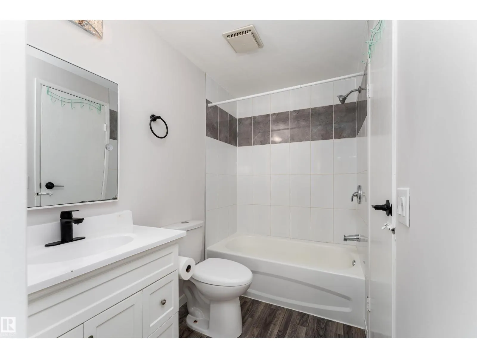 1244 Lakewood RD W NW NW