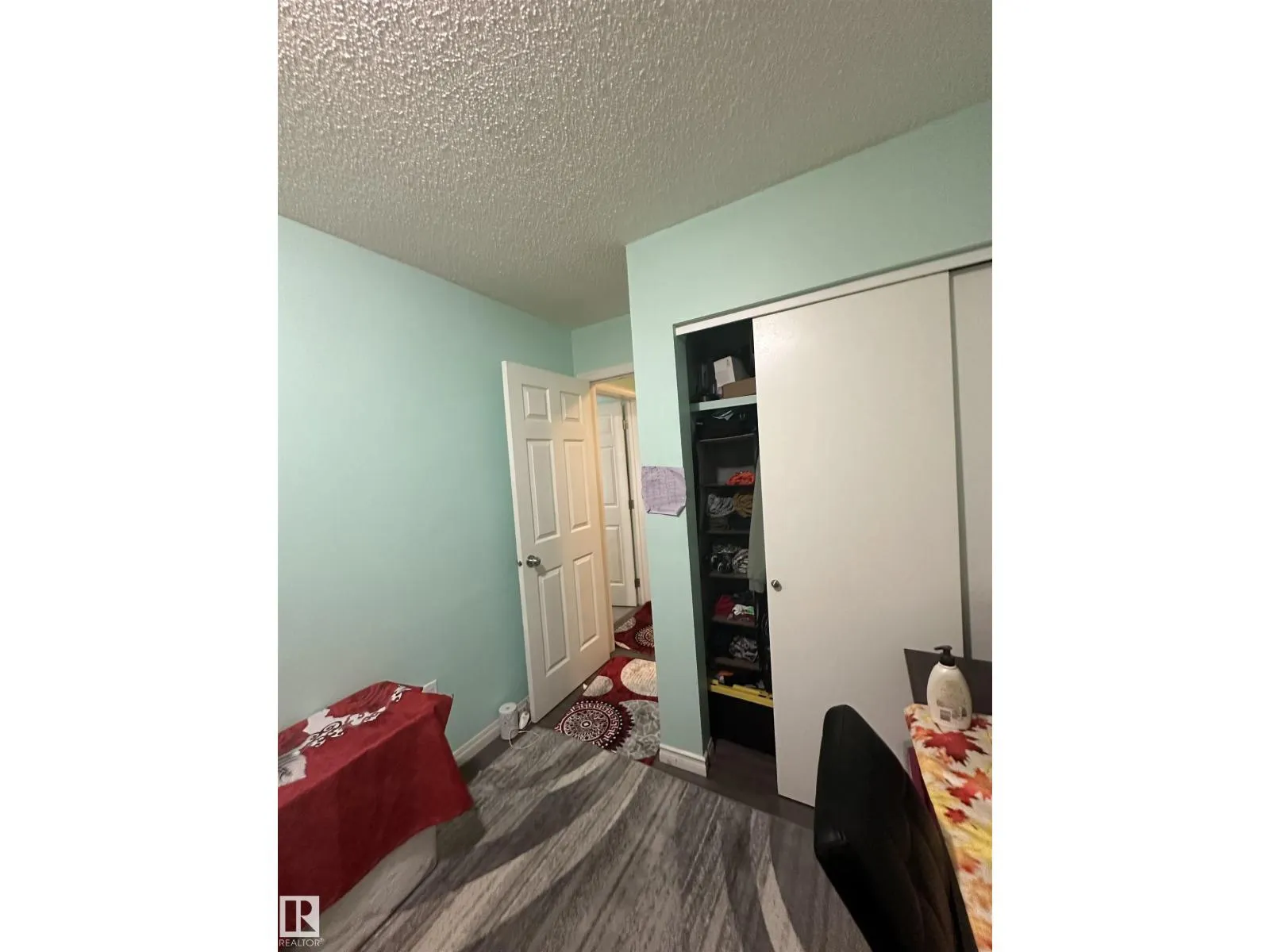 #6 10640 111 ST NW