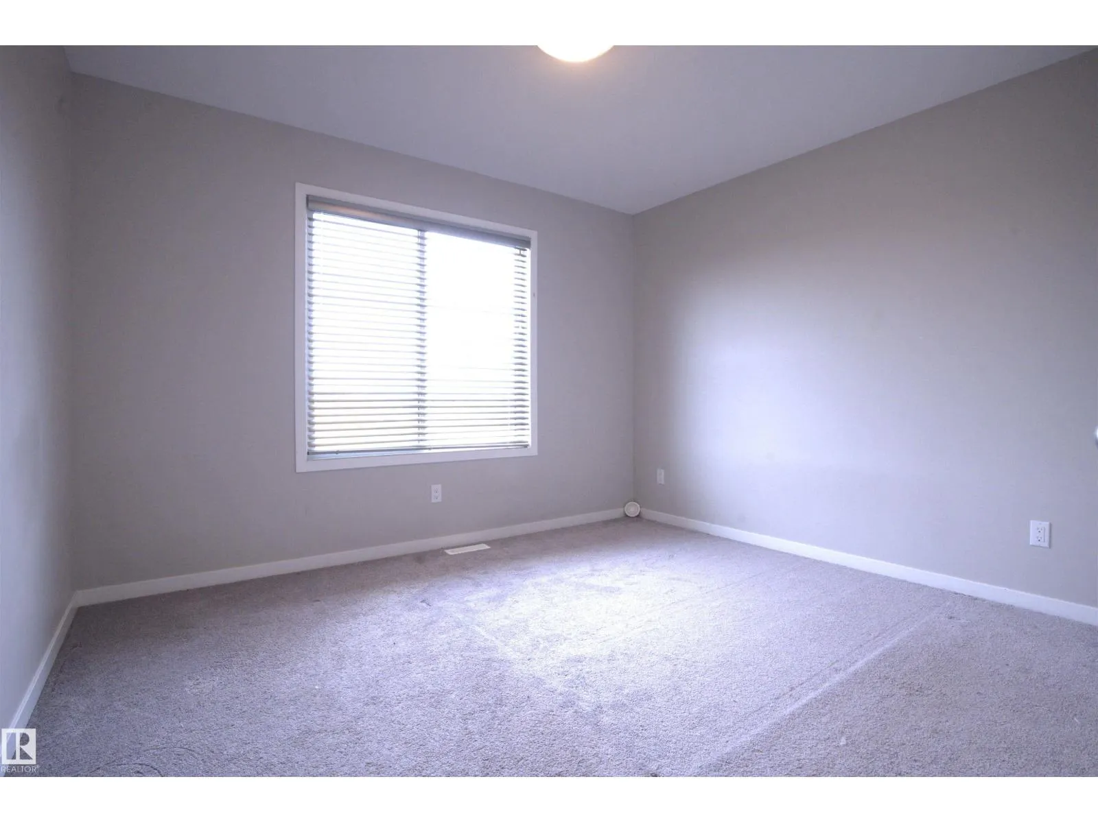 3327 PARKER LO SW