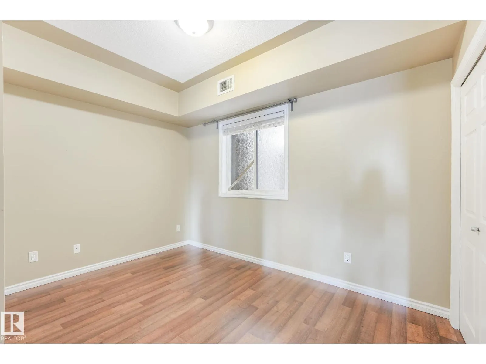 #310 10606 102 AV NW
