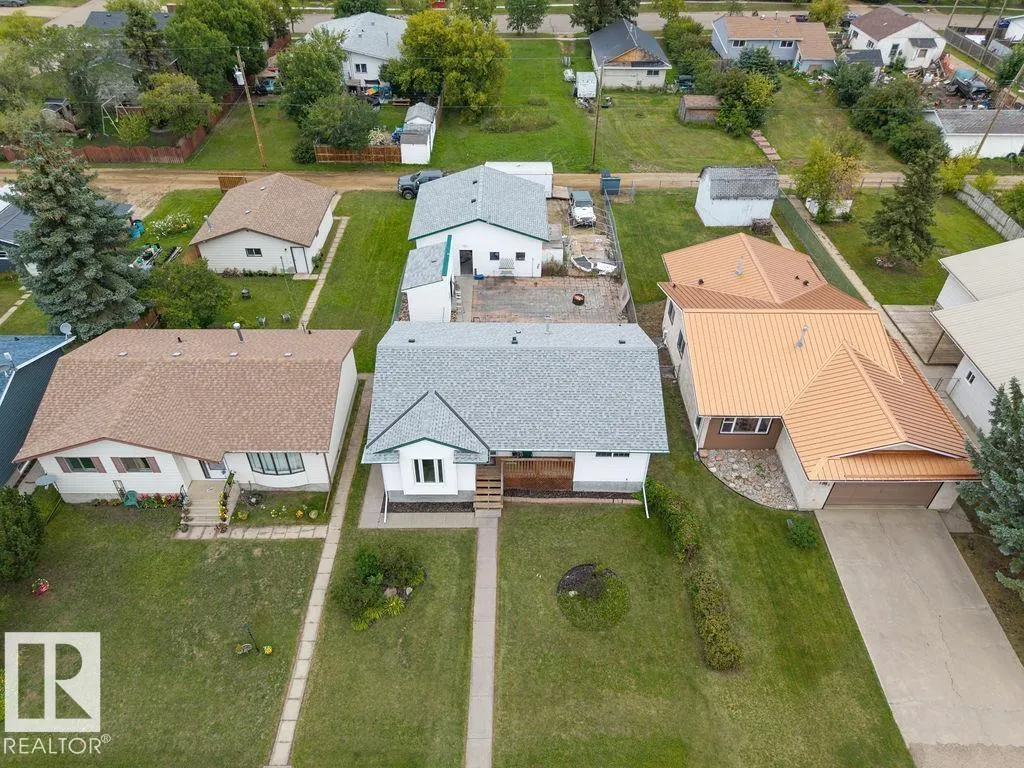 5026 53 Ave