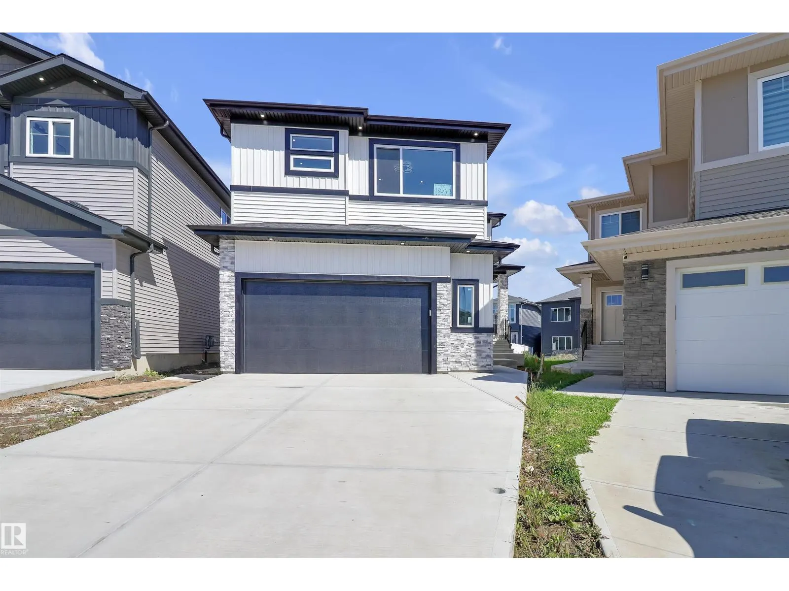 15043 15 ST NW
