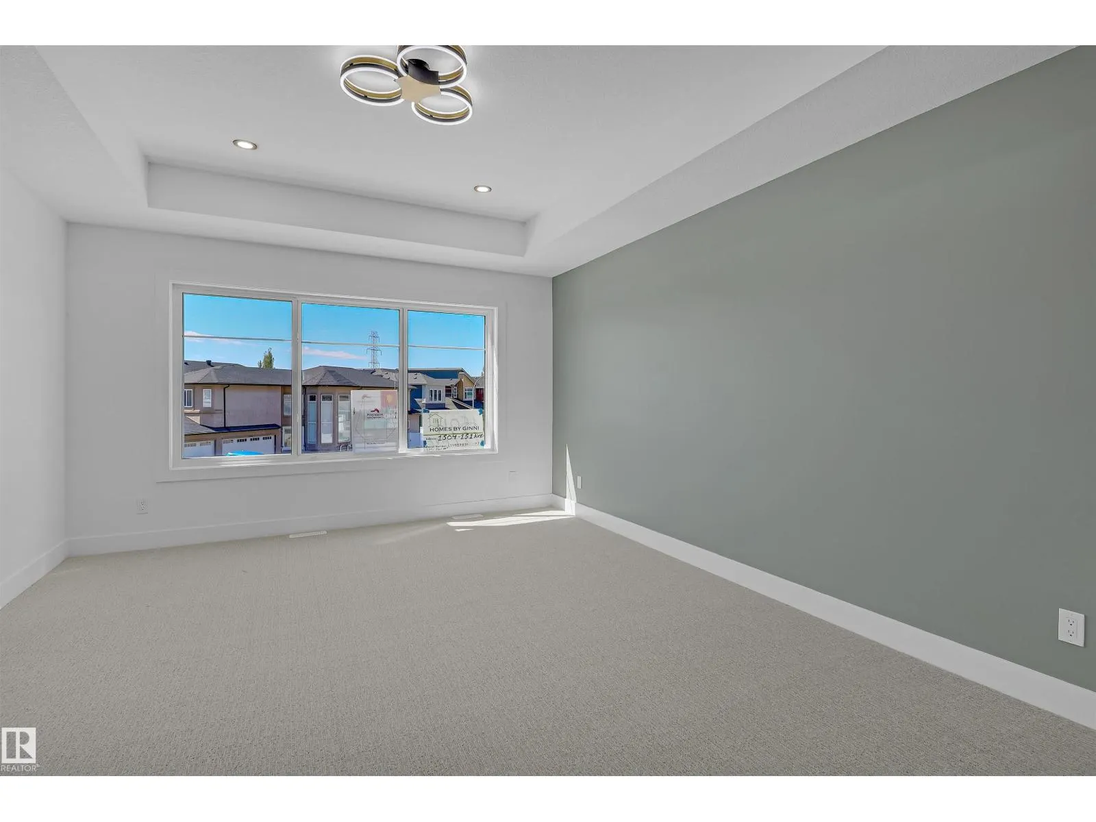 15043 15 ST NW