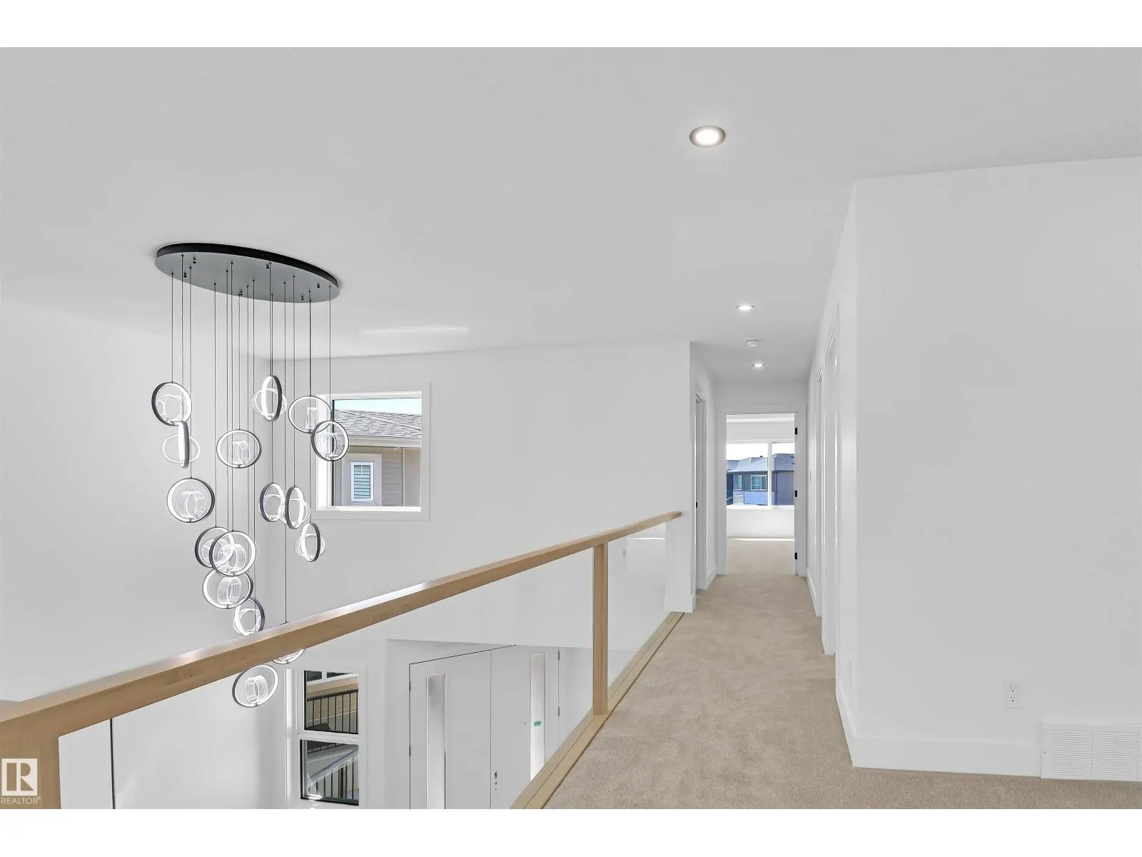 15043 15 ST NW
