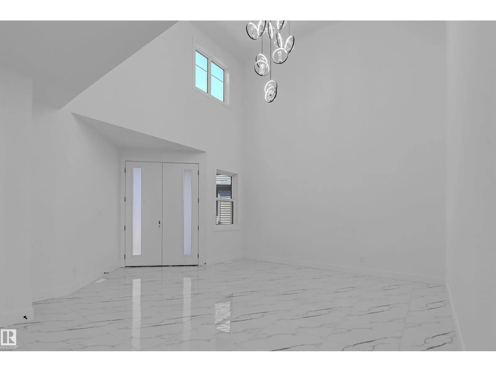 1504 151 AV NW