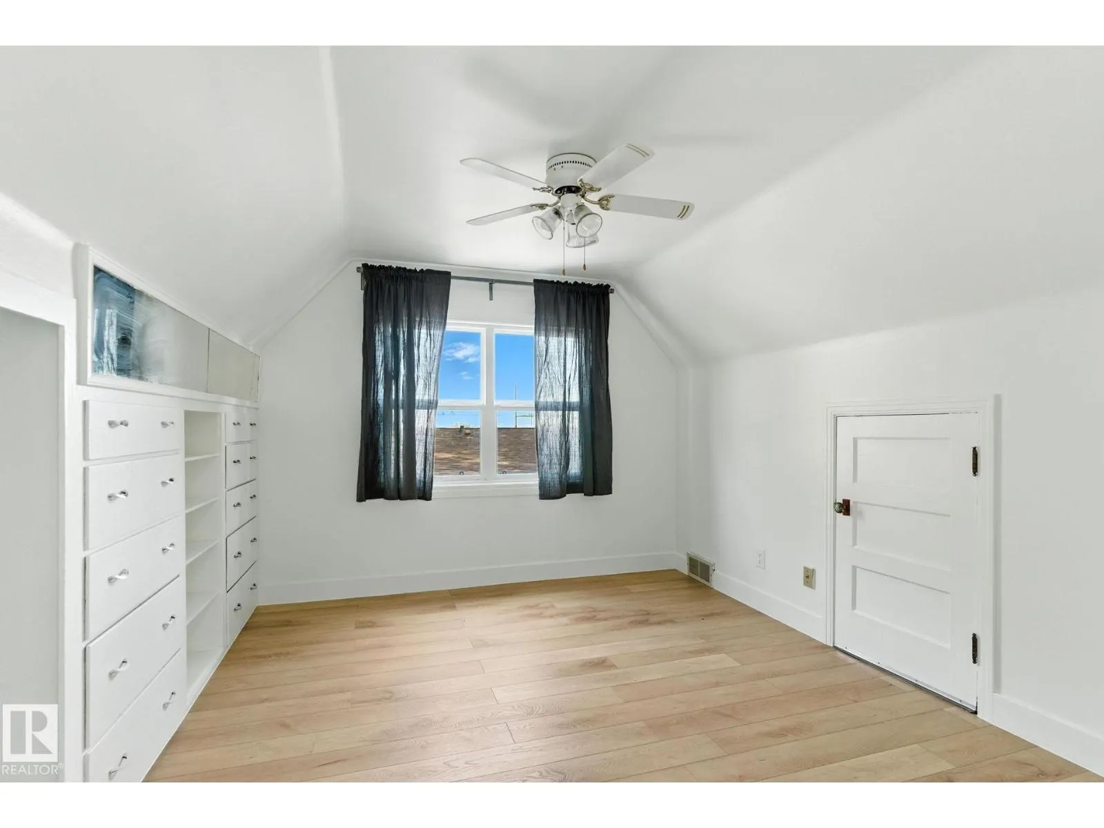 12509 81 ST NW