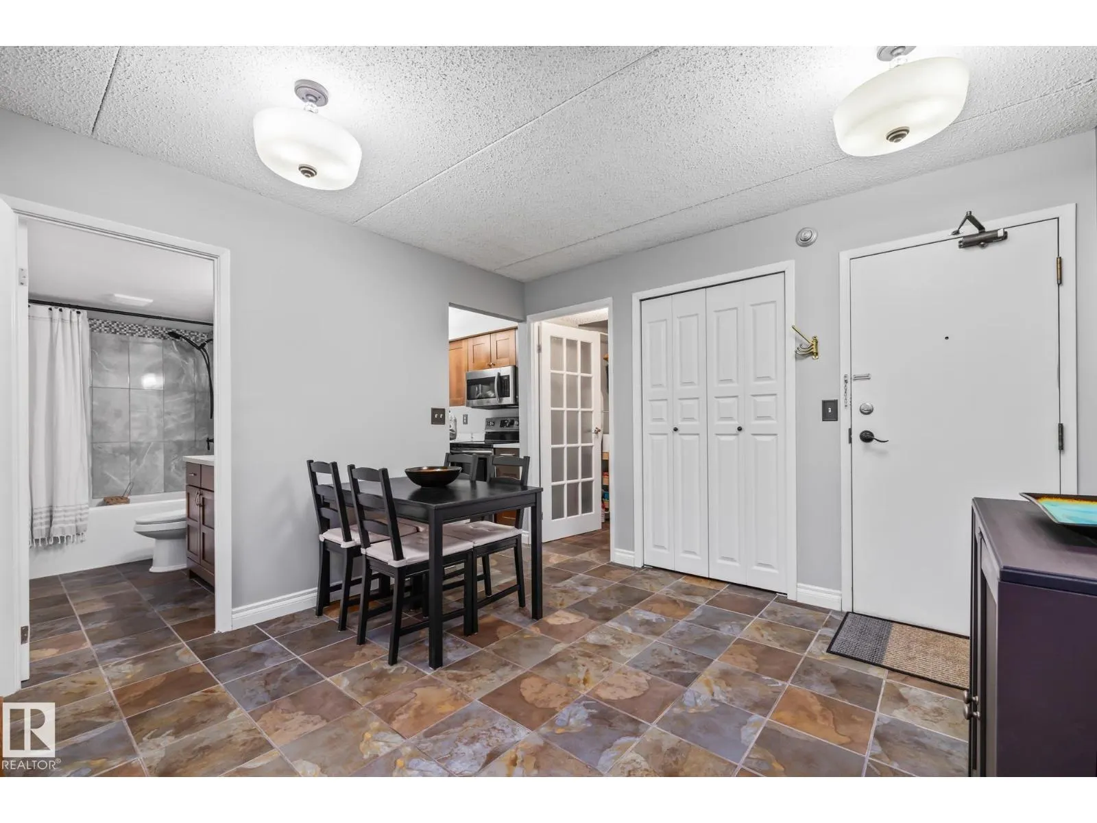 #508 9917 110 ST NW