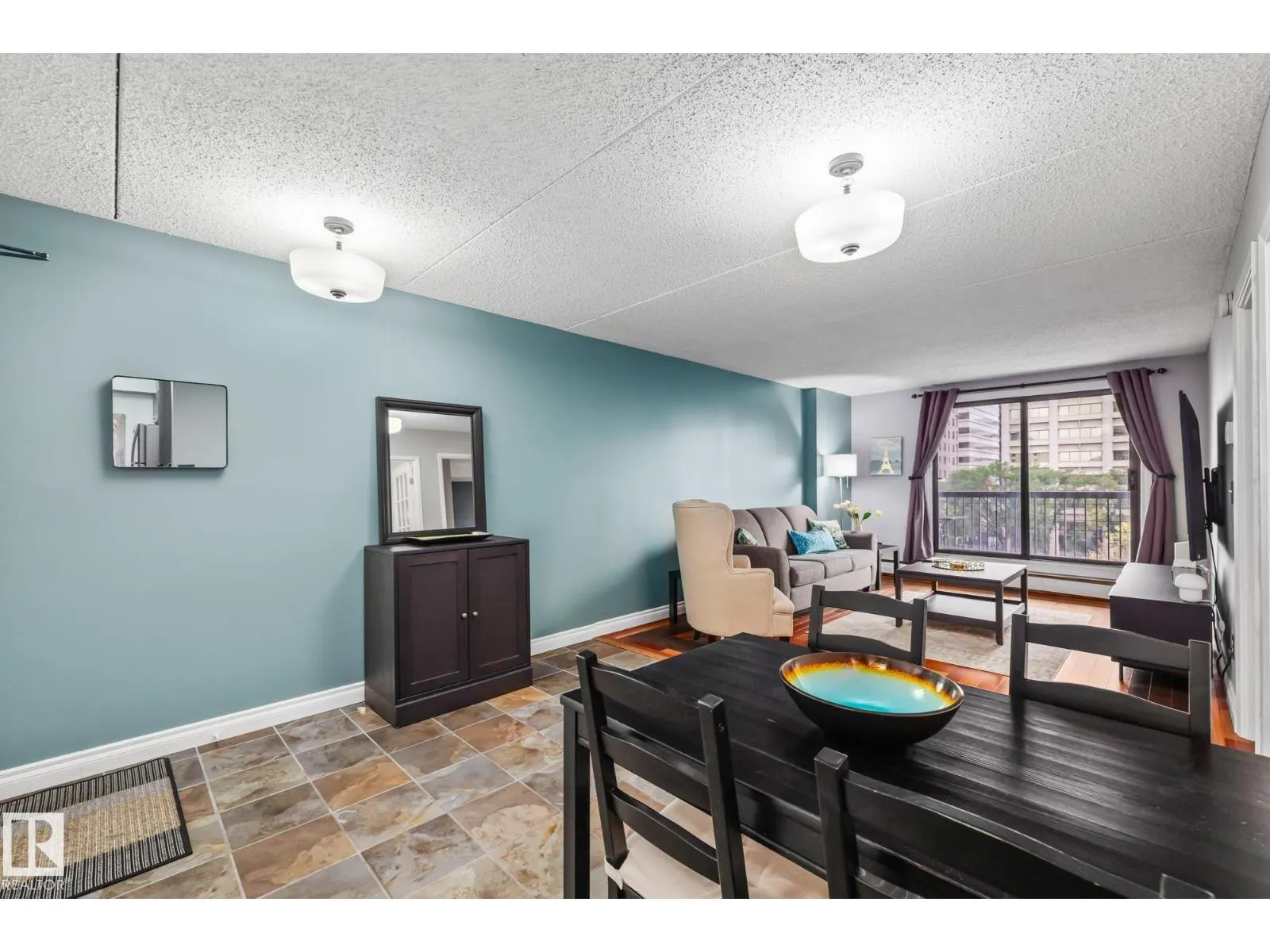 #508 9917 110 ST NW