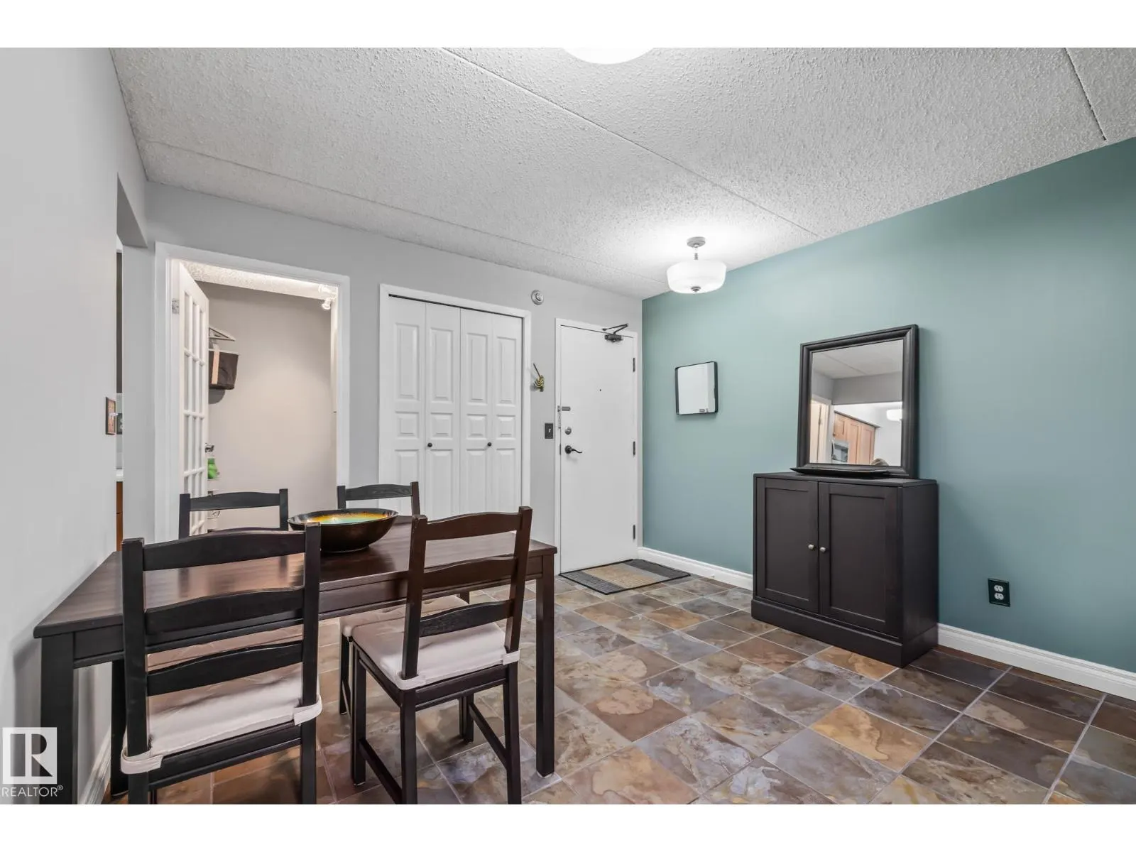 #508 9917 110 ST NW