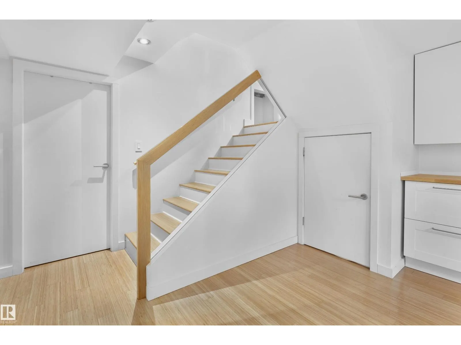 13107 CHURCHILL CR NW