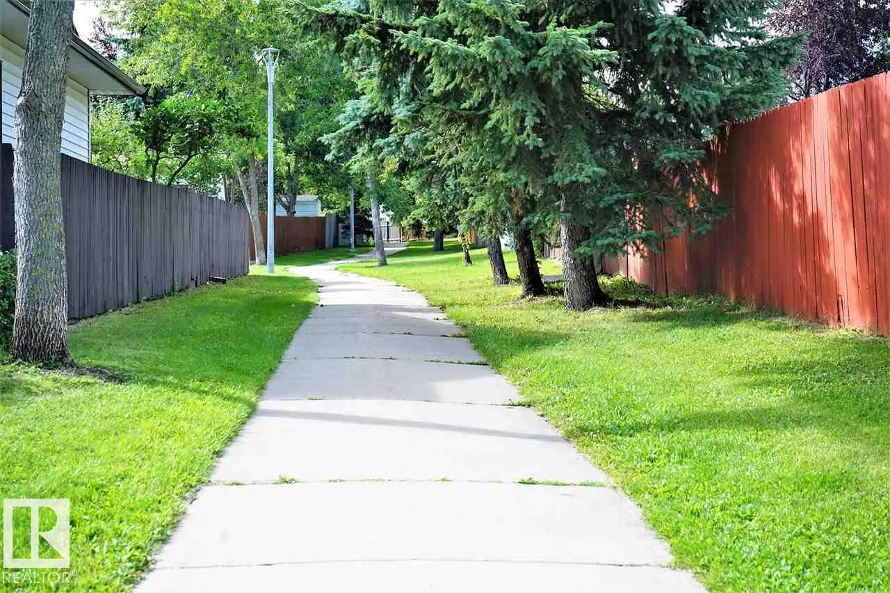 6041 40 AV NW