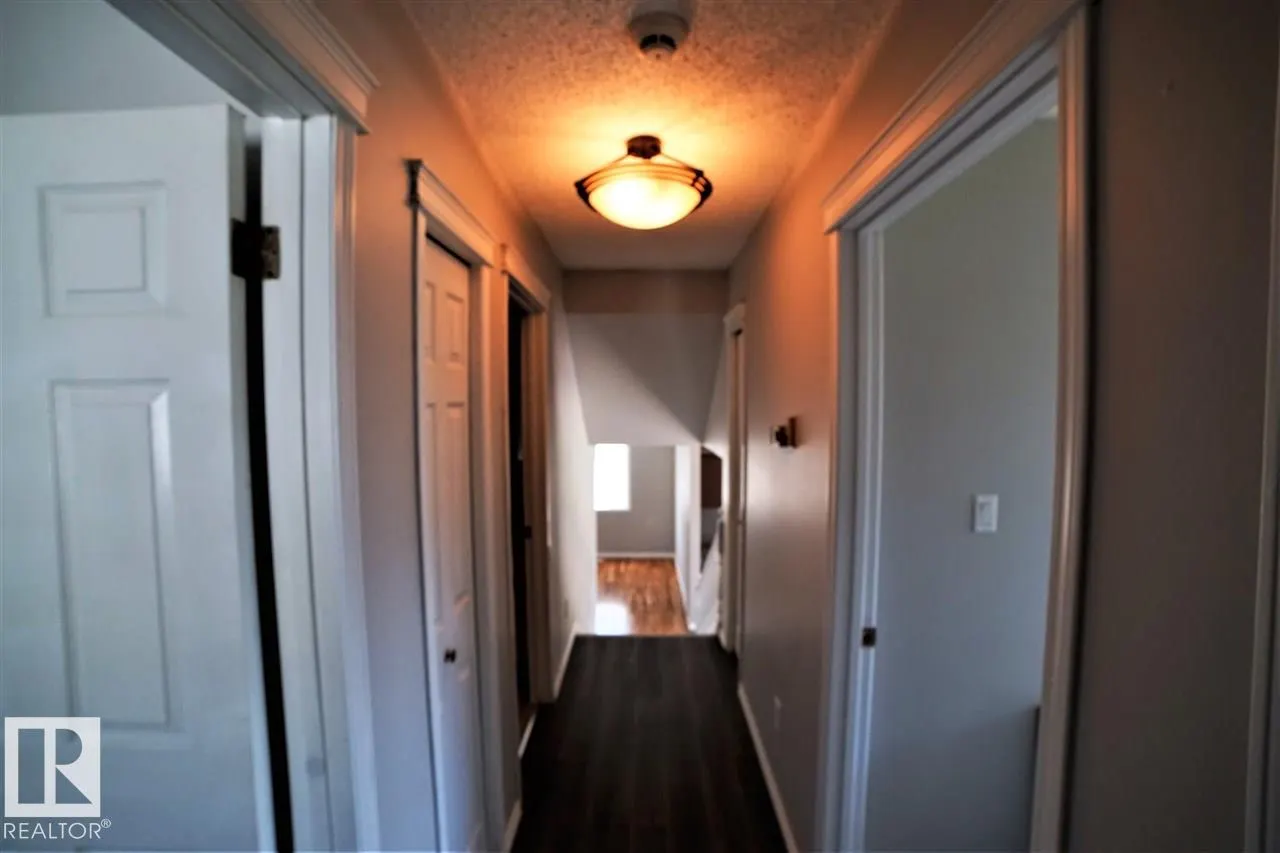 6041 40 AV NW
