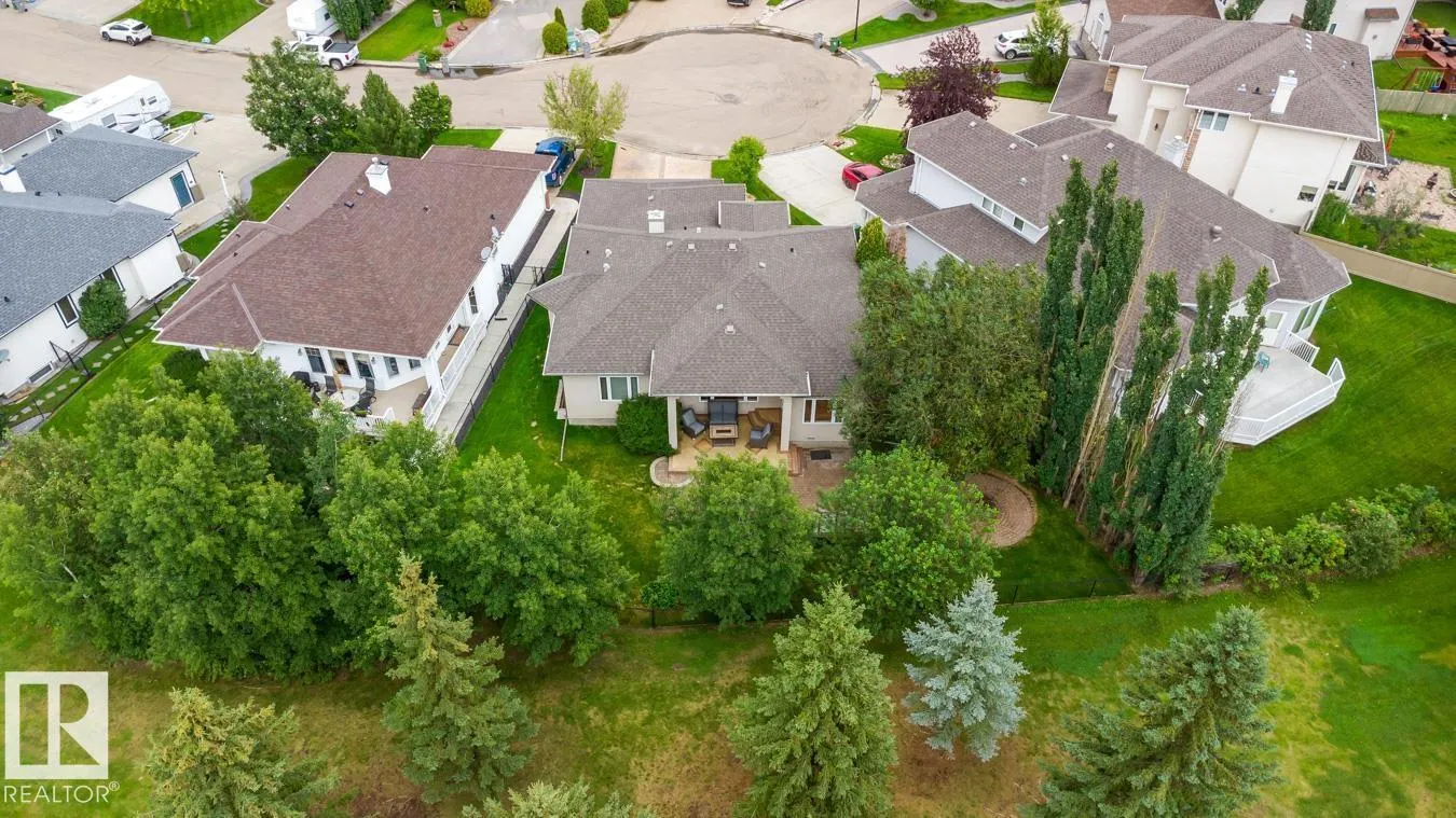 12 COUNTRY CLUB PL
