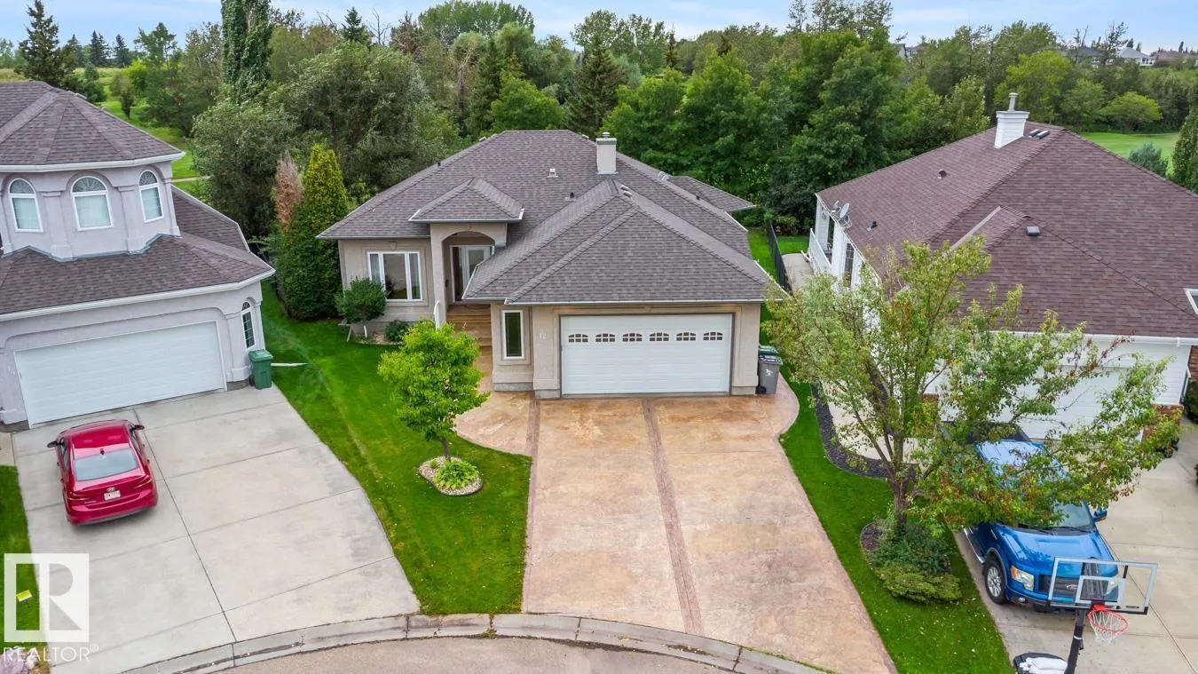 12 COUNTRY CLUB PL