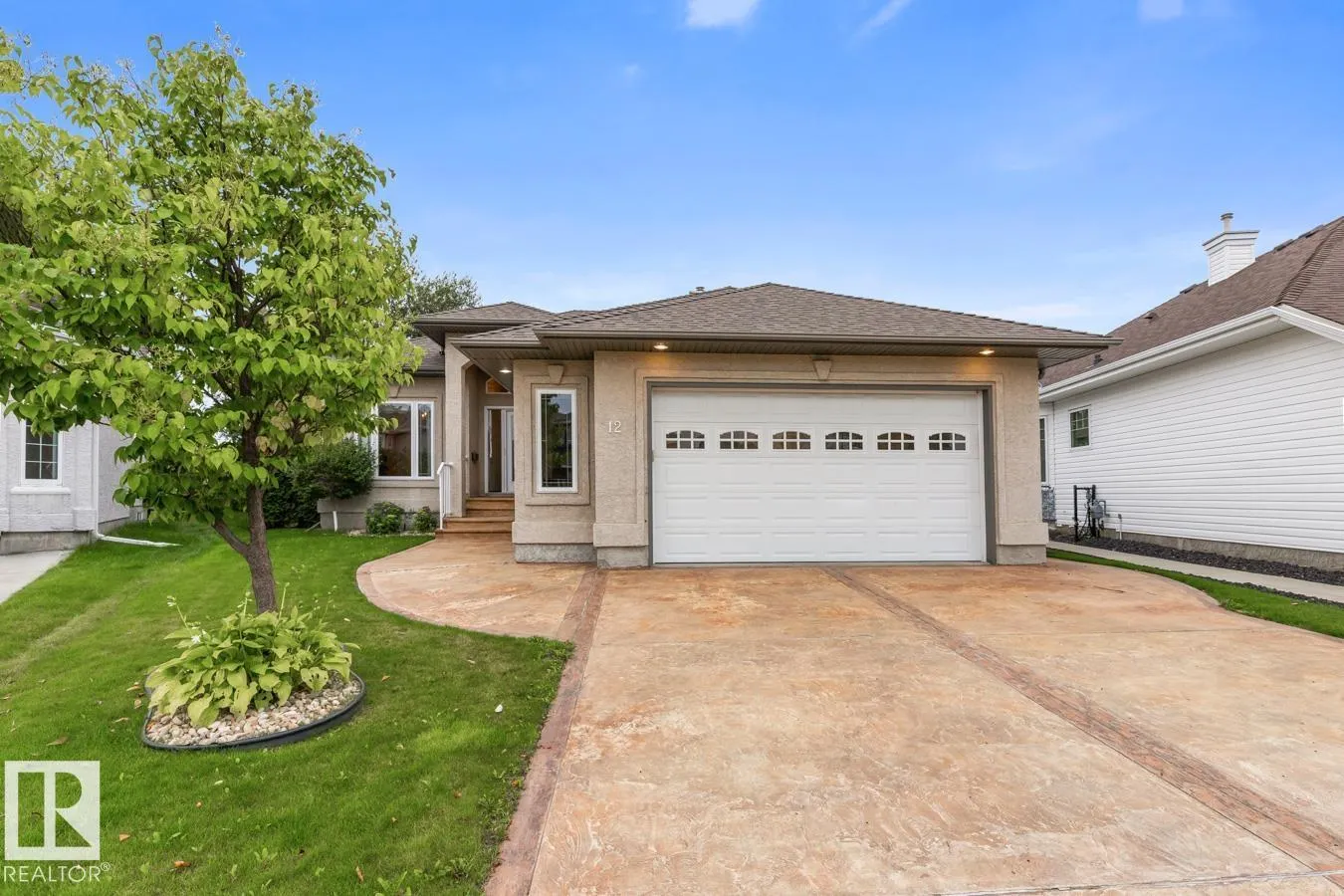 12 COUNTRY CLUB PL