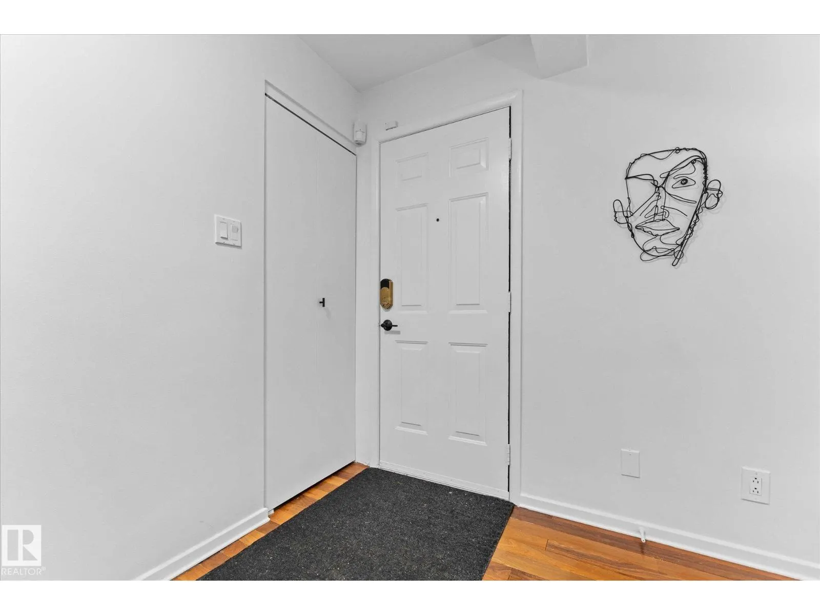 10112 81 ST NW